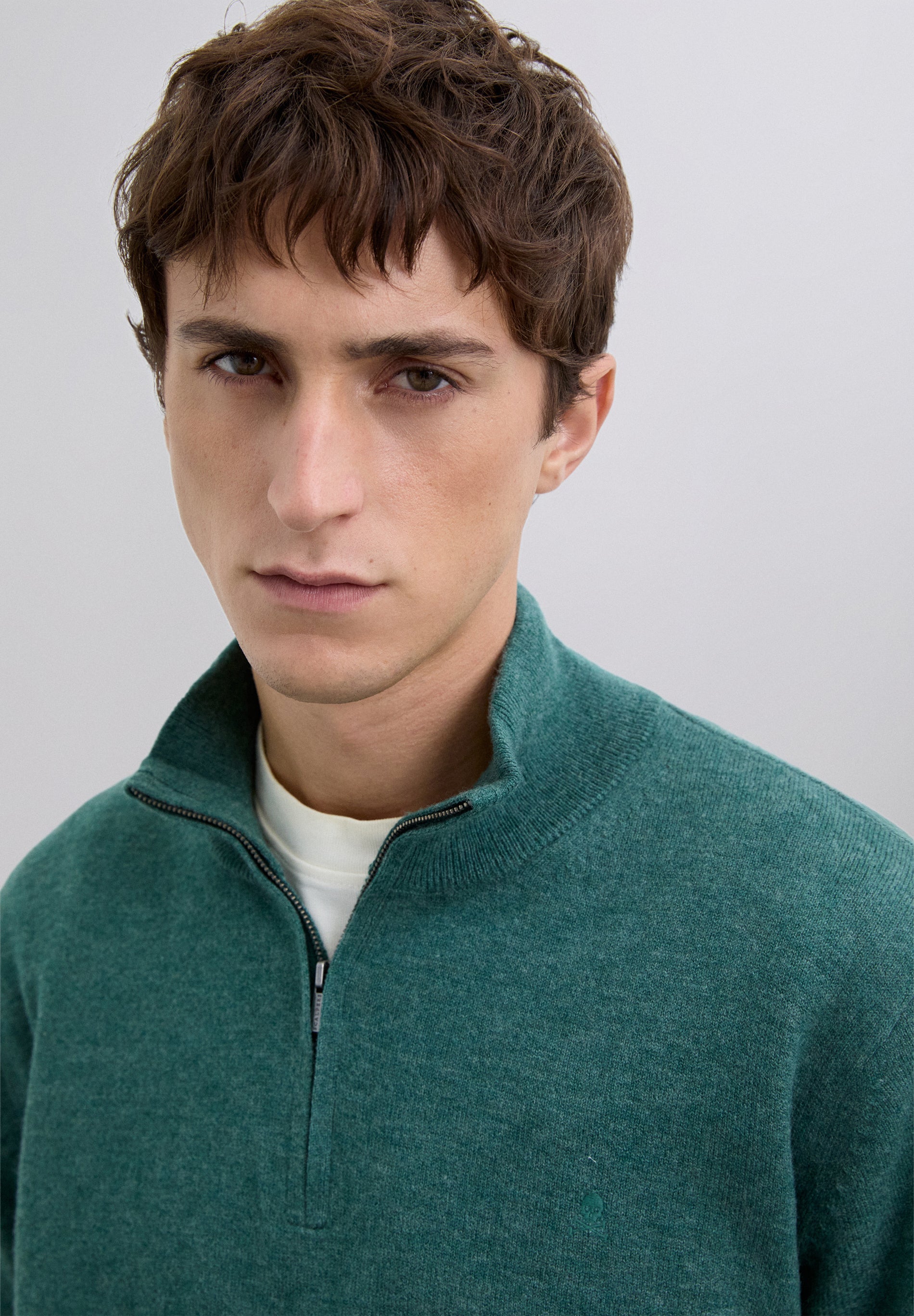 ZIPPED WOOL SWEATER WITH SKULL