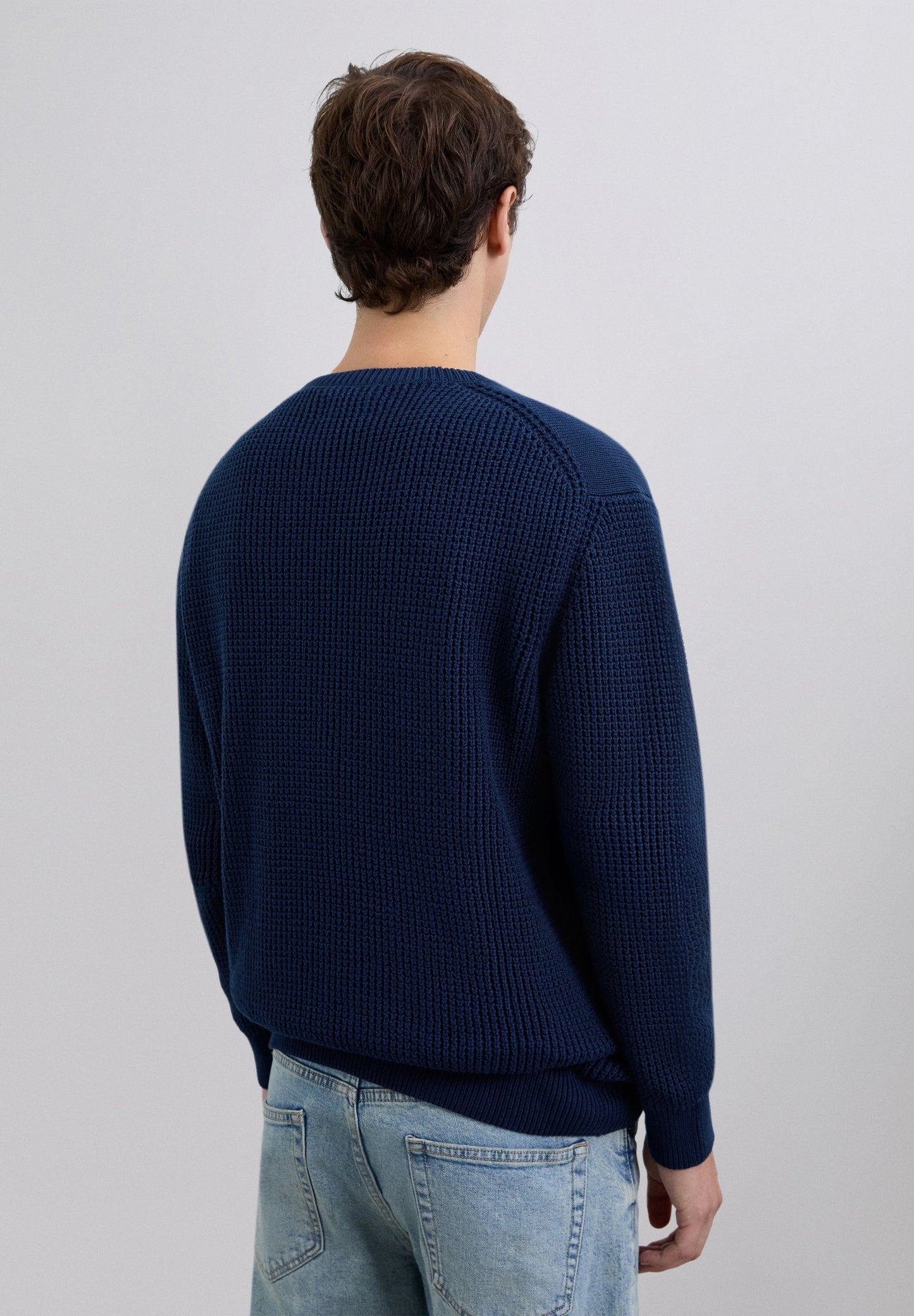 SWEATER WITH TEXTURED LOGO