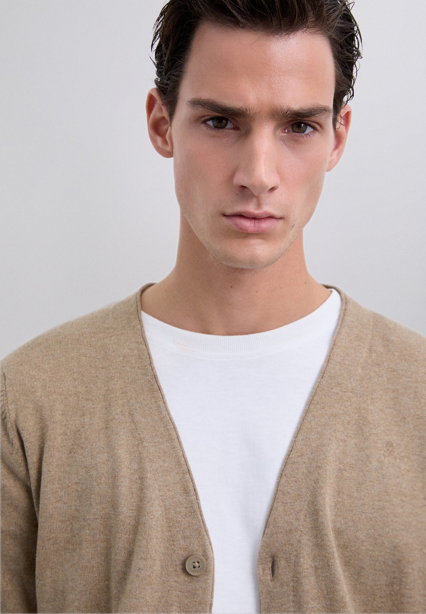 V-NECK CARDIGAN WITH SKULL