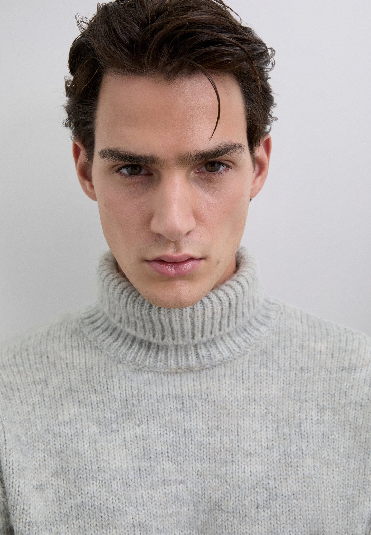 HIGH NECK WOOL SWEATER