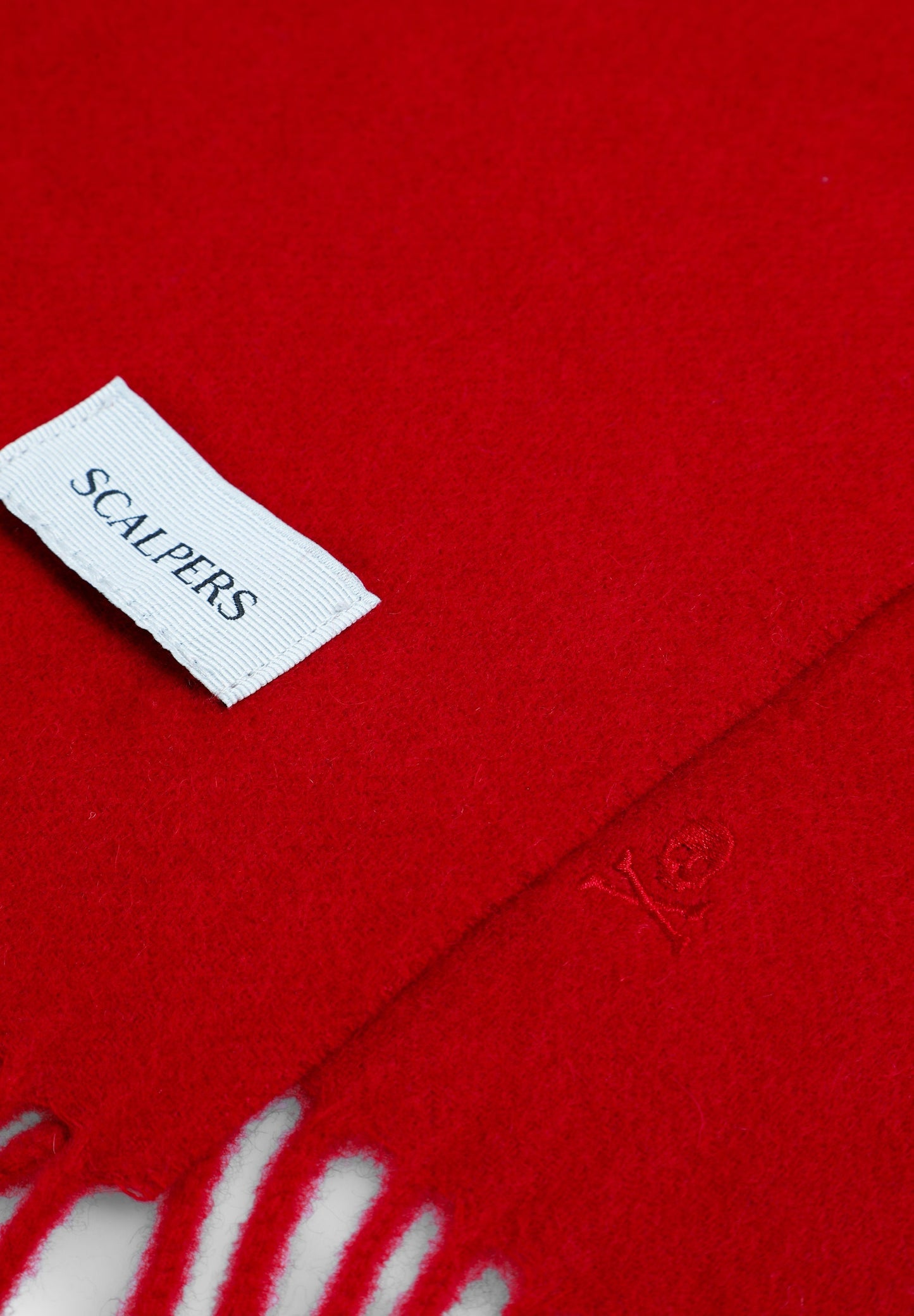 BASIC SJAAL MET FRANJE VAN WOL