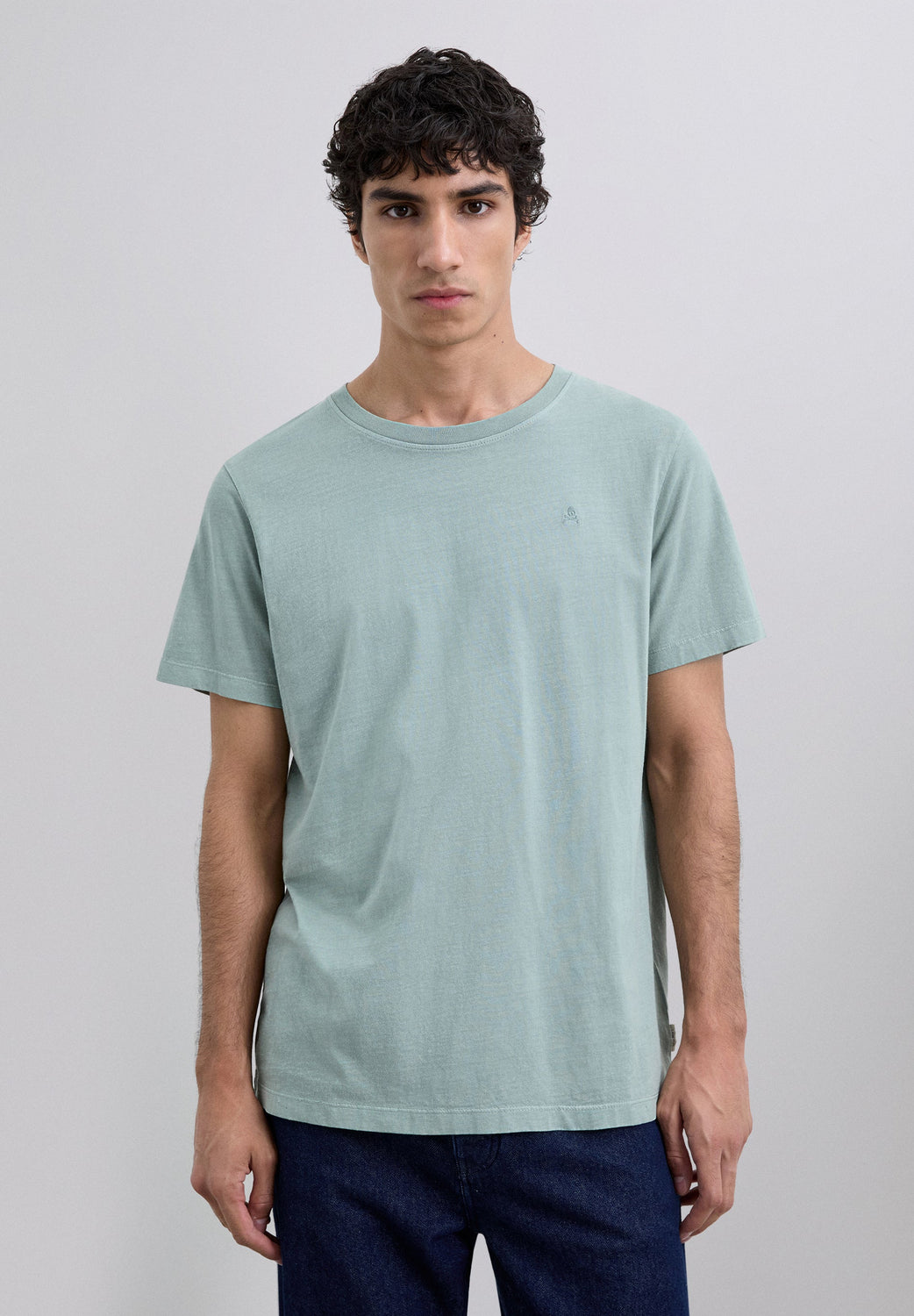 CAMISETA CALAVERA BORDADA TONO - Scalpers