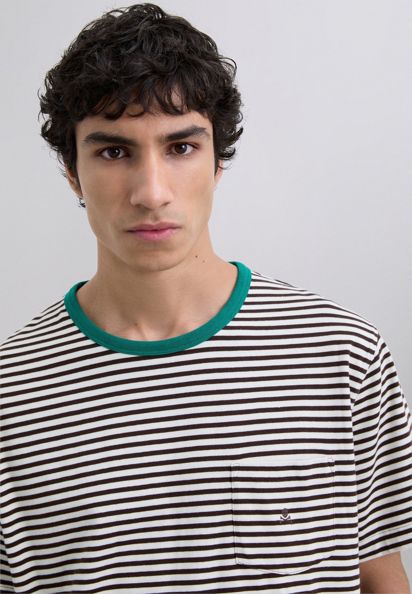 T-SHIRT STREPEN DOODSHOOFD