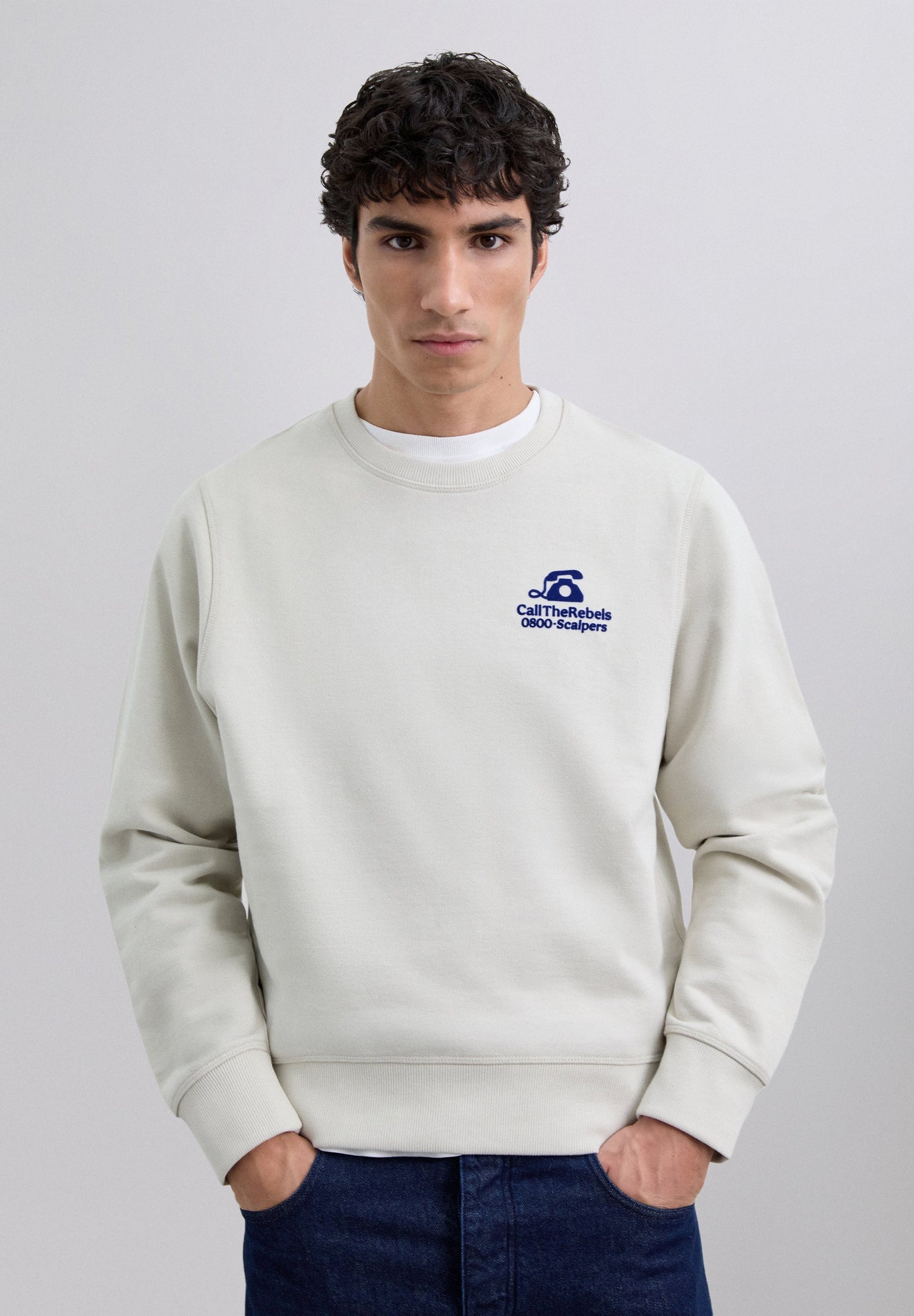 SWEATSHIRT WITH RAISED LOGO