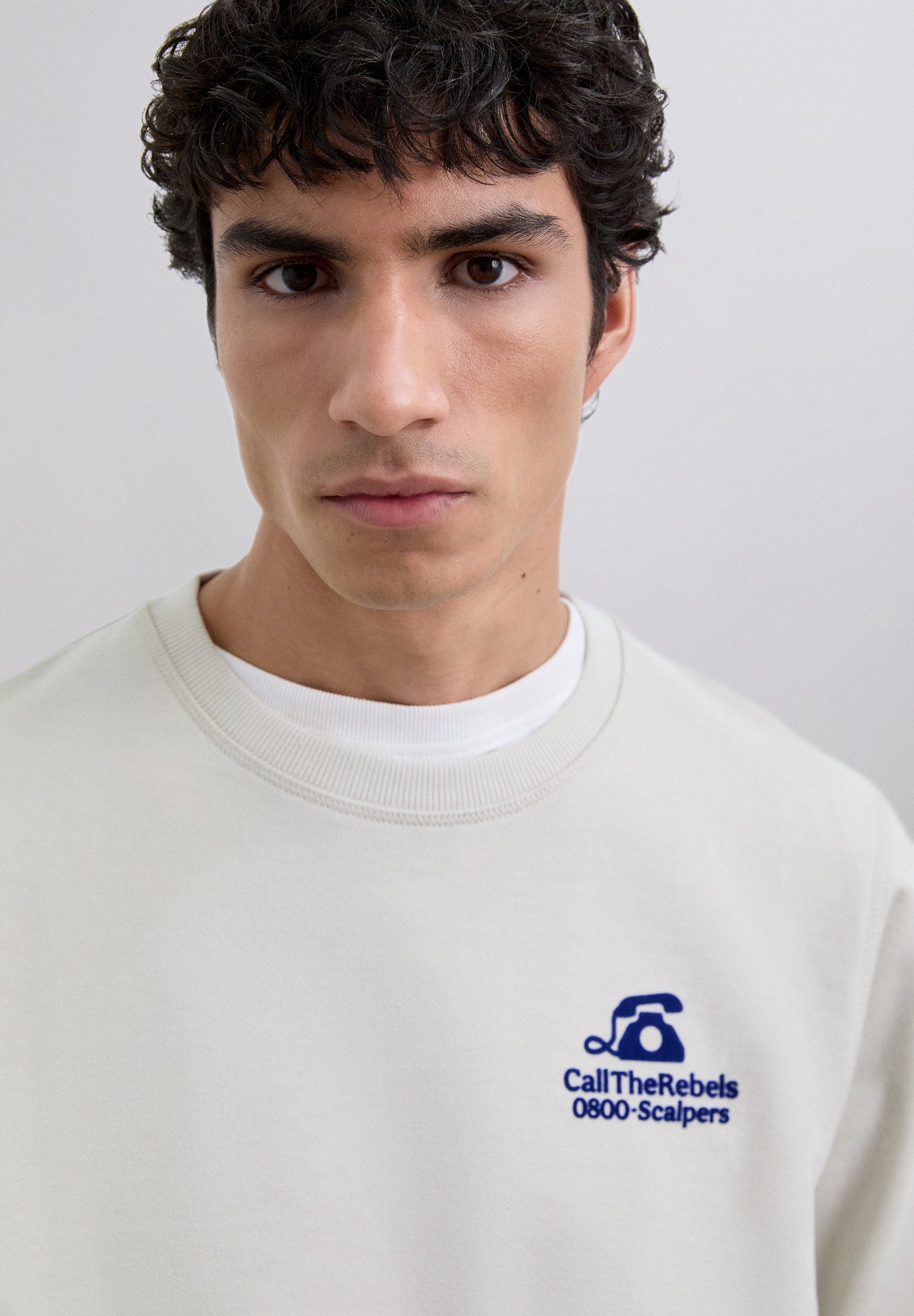 SWEATSHIRT WITH RAISED LOGO