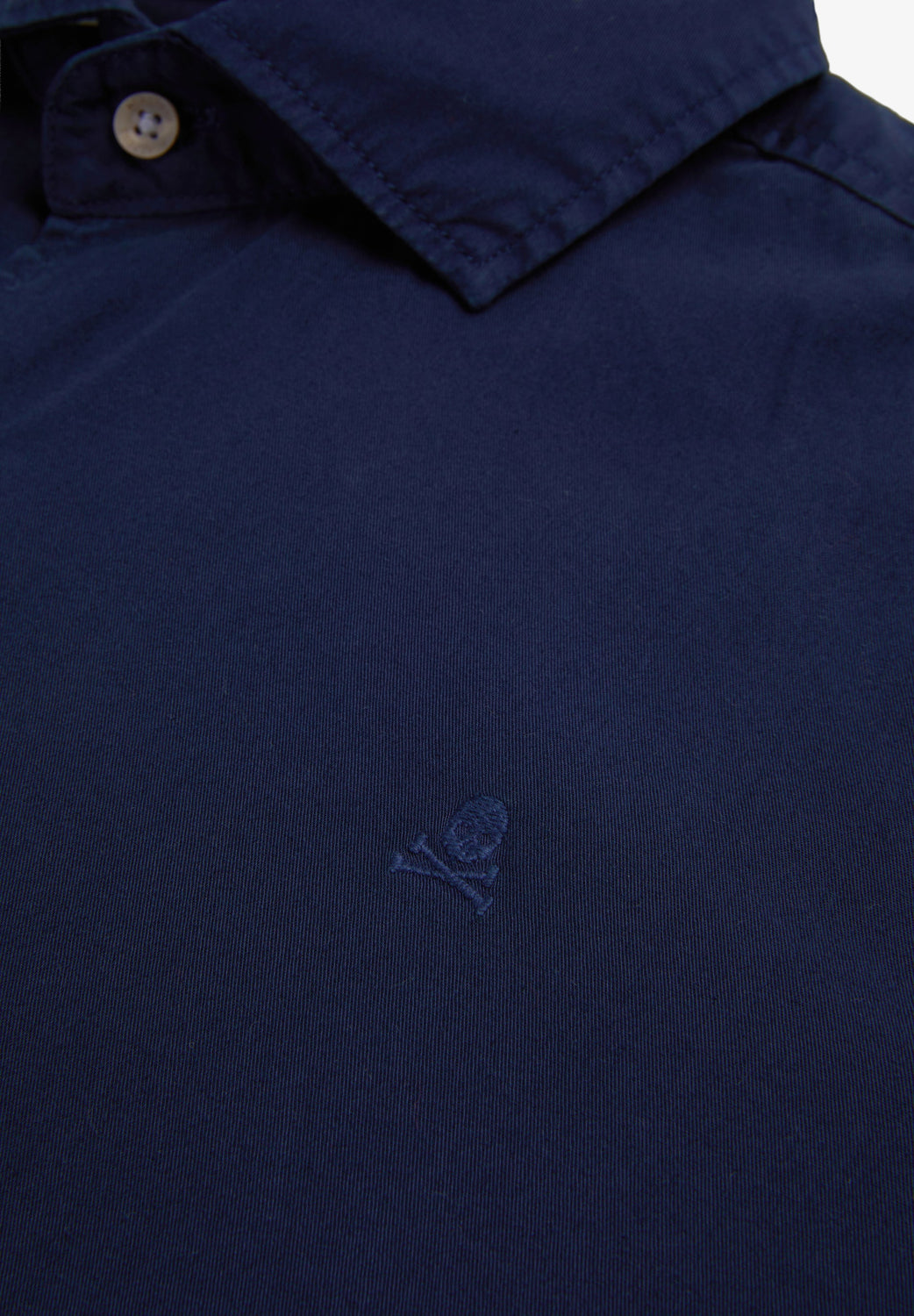 CAMISA CALAVERA BORDADA - Scalpers