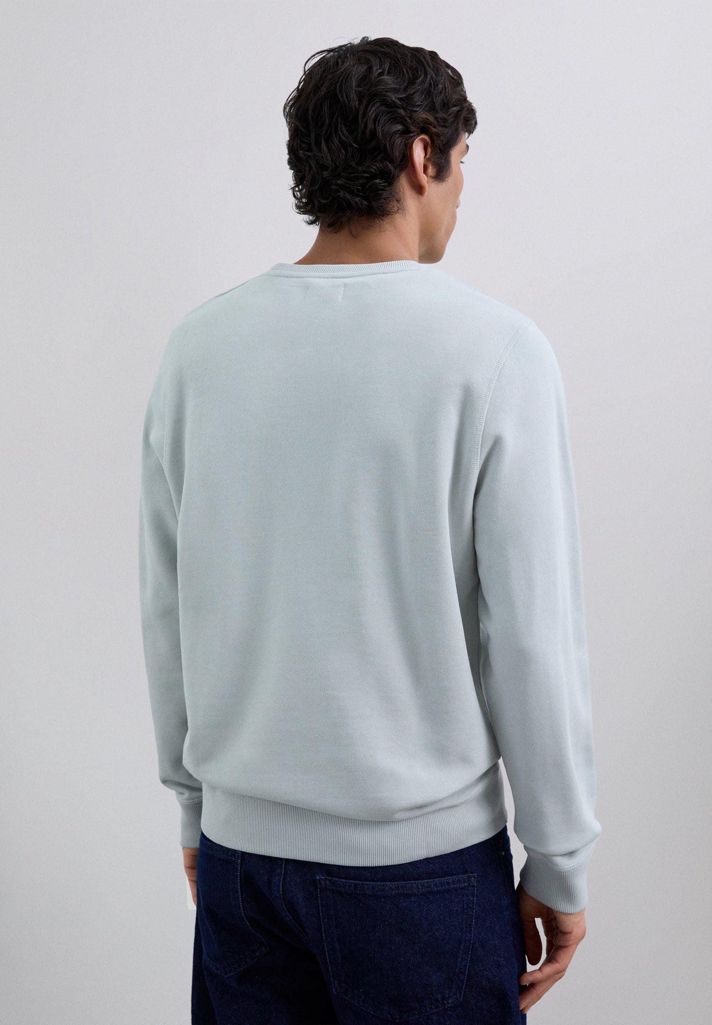 SWEATSHIRT WITH EMBROIDERED SKULL