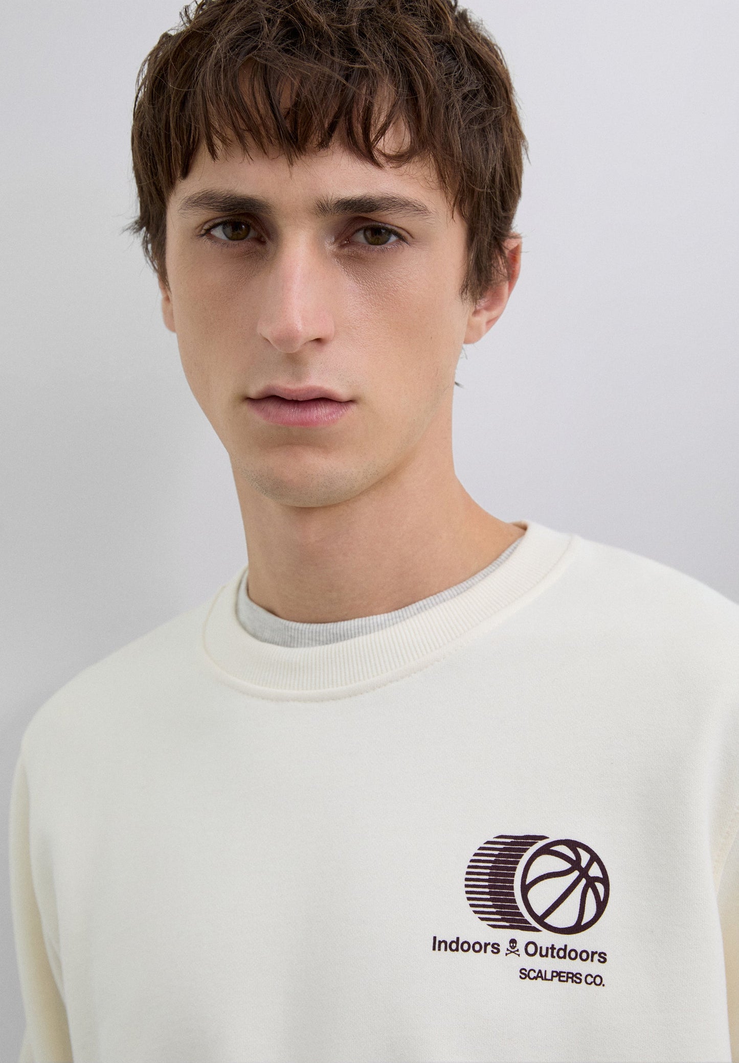 CREW NECK REGULAR FIT SWEATSHIRT