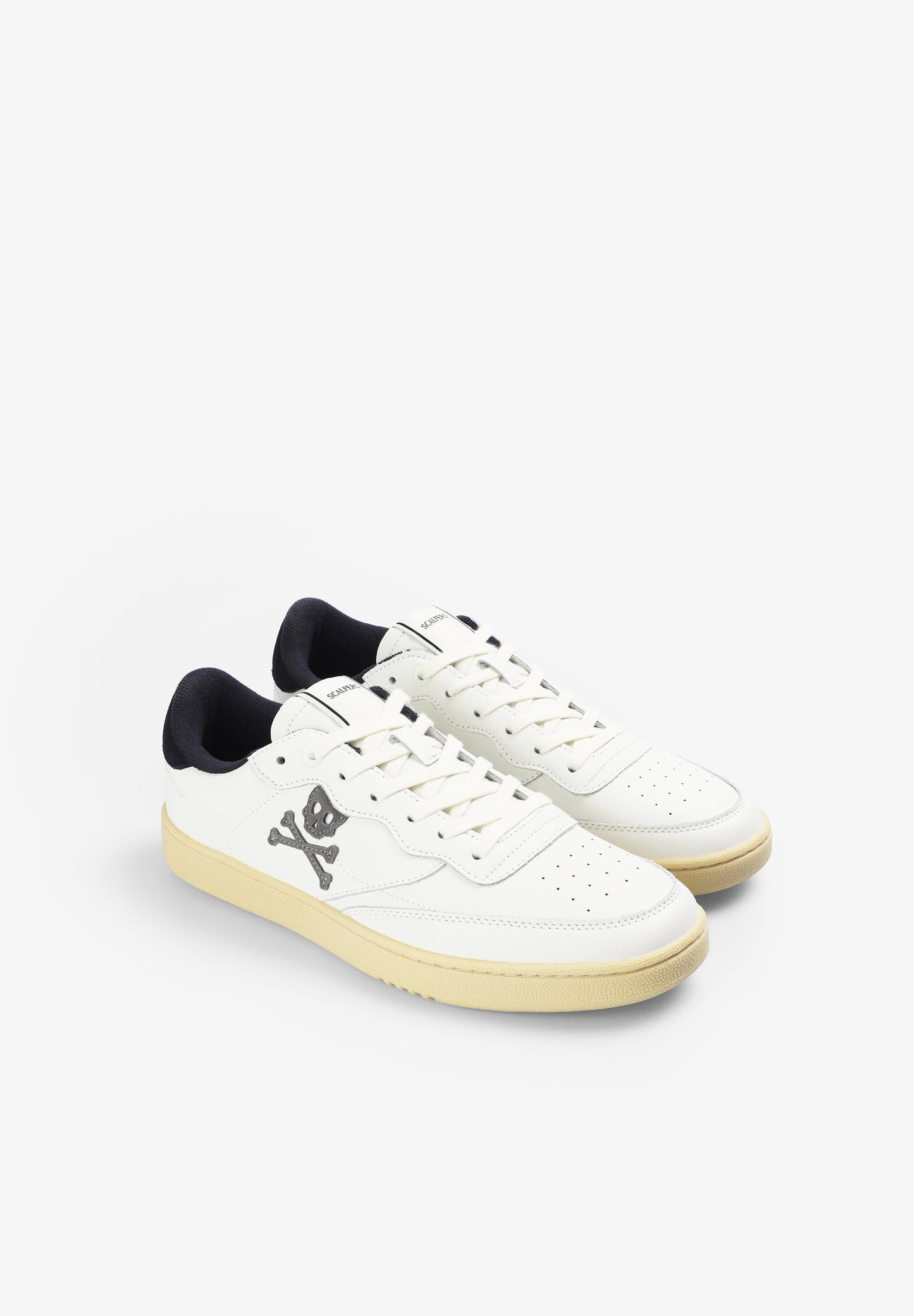 LEATHER SKULL SNEAKERS