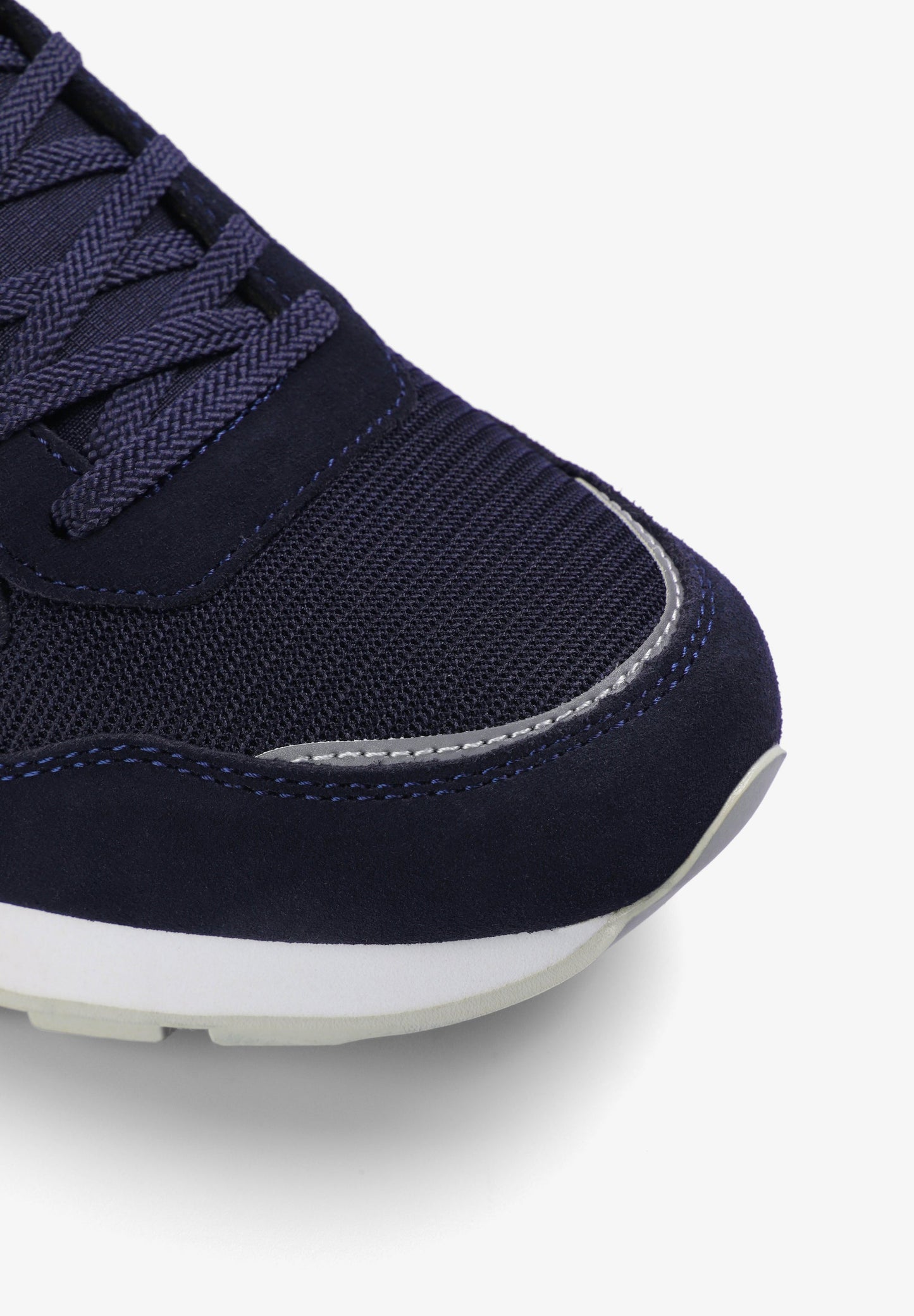 LEATHER SKULL SNEAKERS