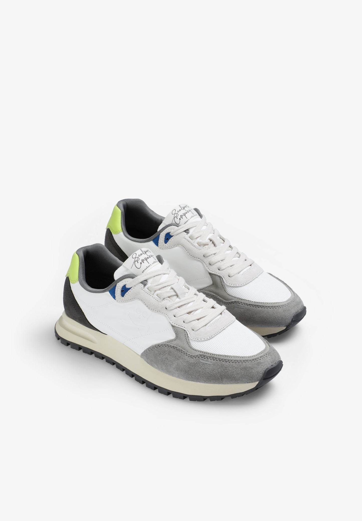 SNEAKERS WITH SIDE SKULL