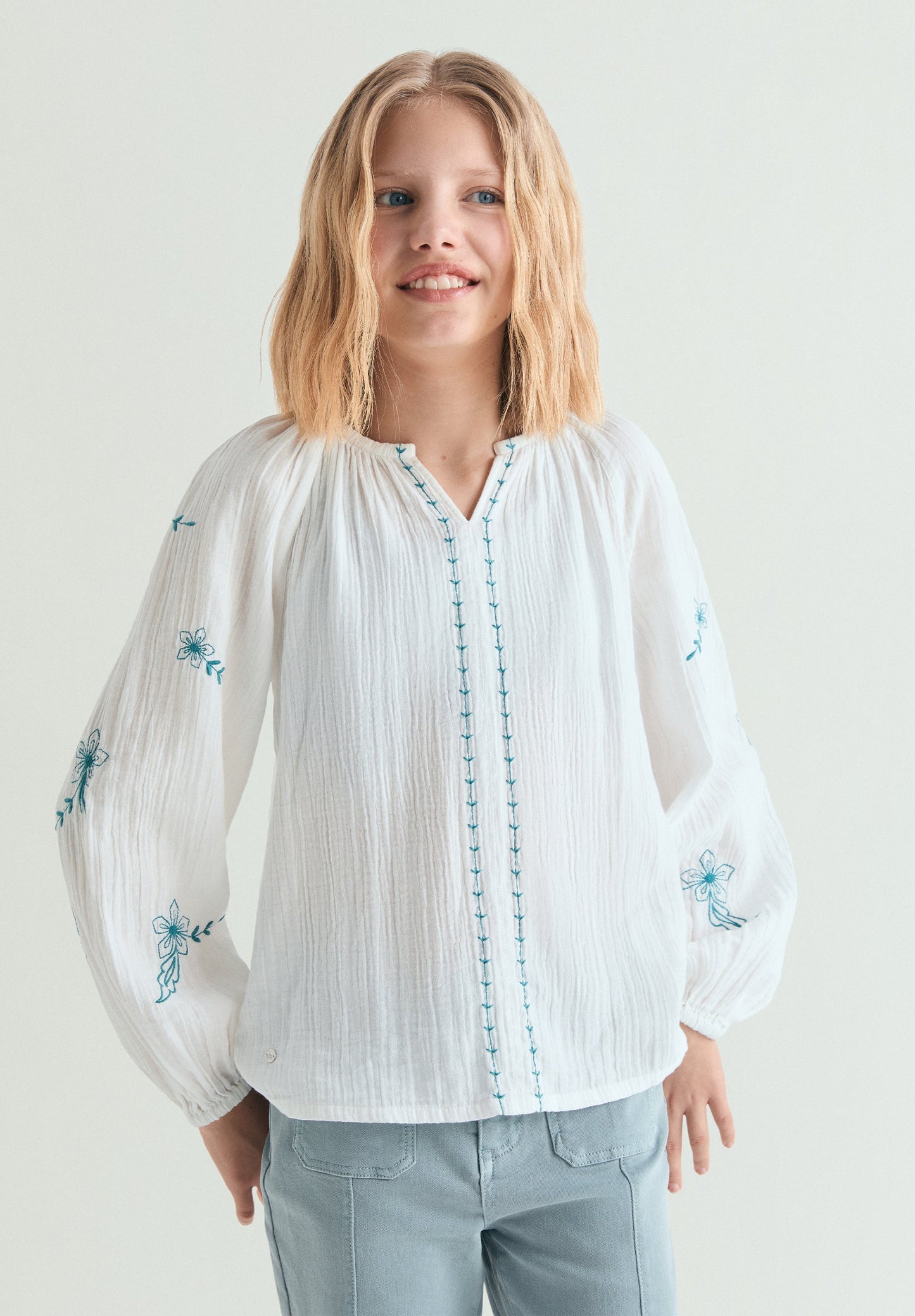 BLOUSE WITH EMBROIDERED DETAILS