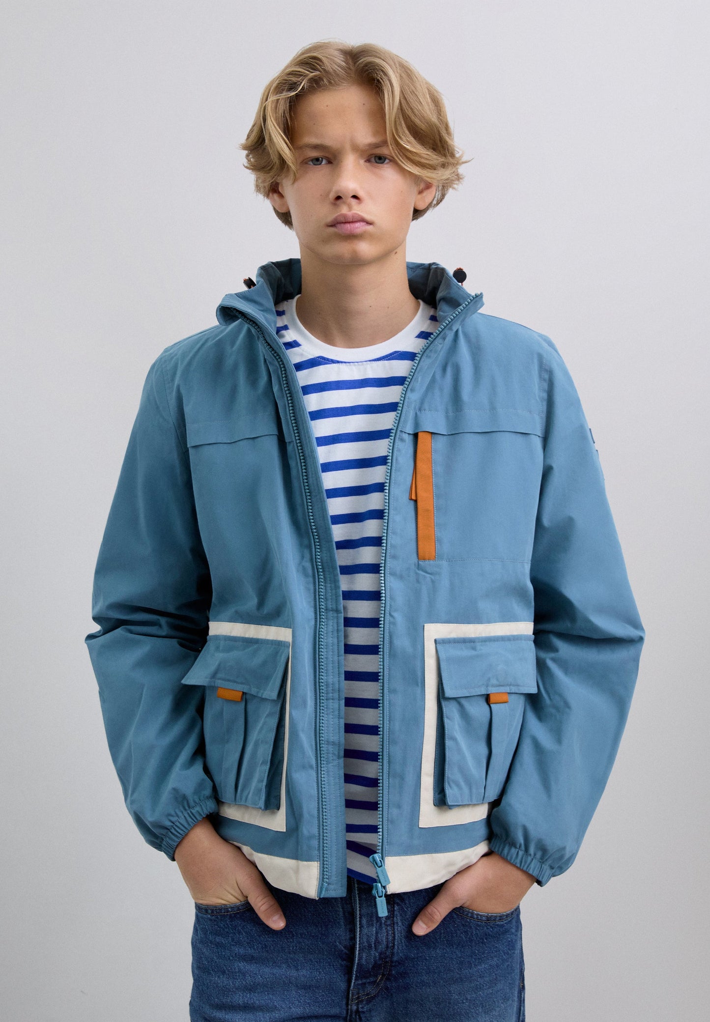 THREE-TONE COLOUR BLOCK JACKET