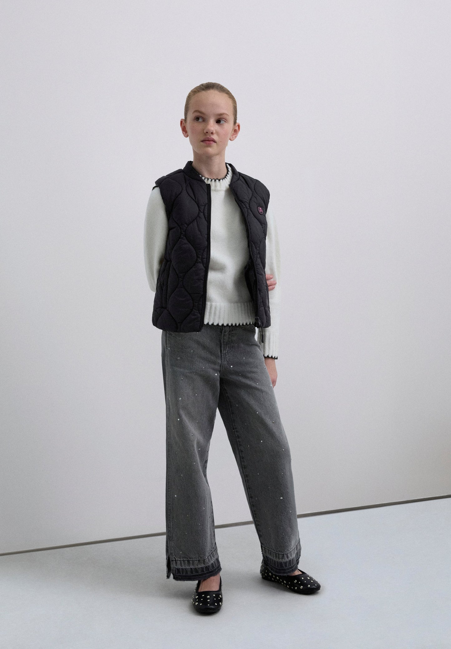 PUFFER VEST WITH SKULL