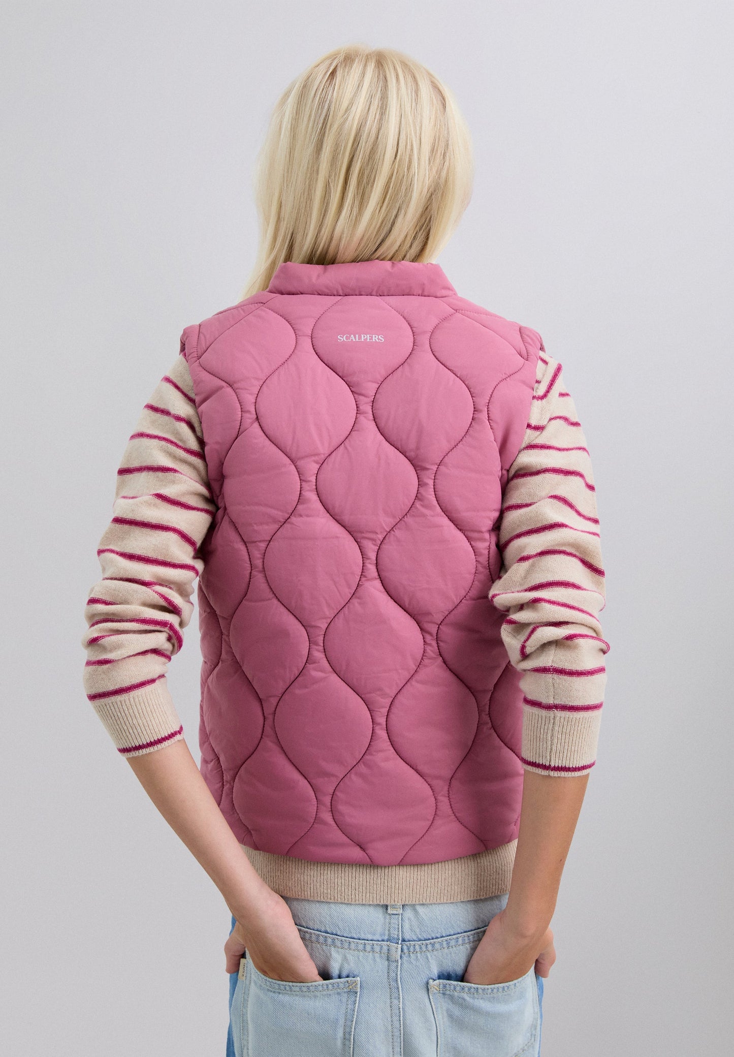 PUFFER VEST WITH SKULL