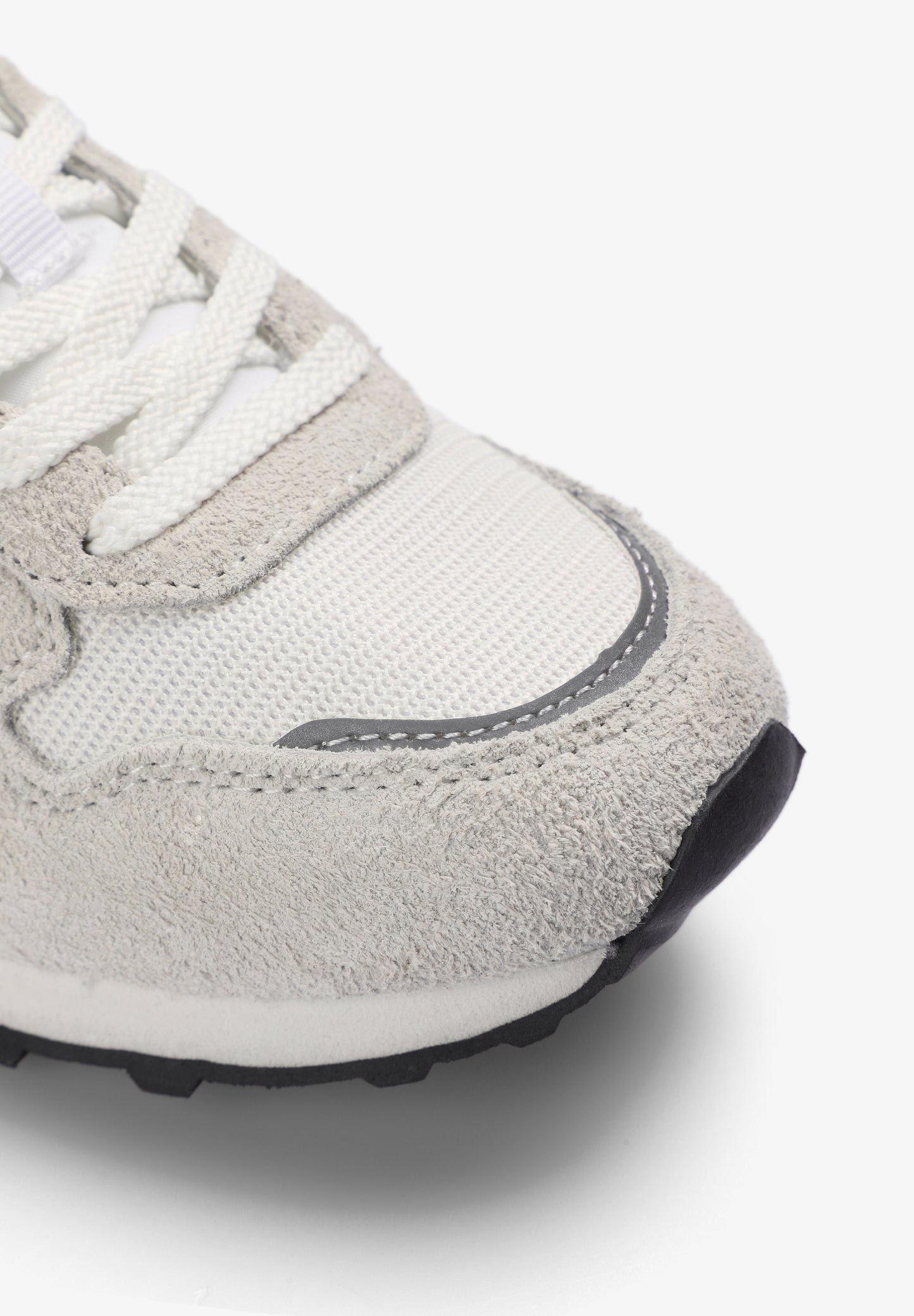 LEATHER SNEAKERS WITH SIDE SKULL