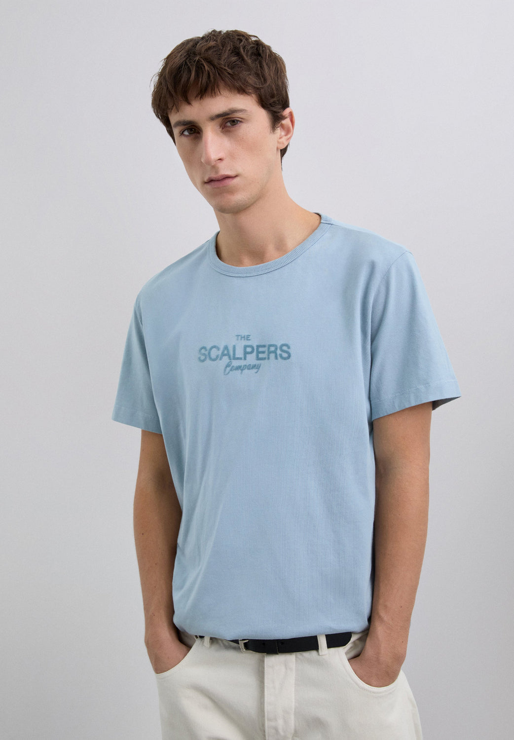 CAMISETA LOGO FRONTAL - Scalpers