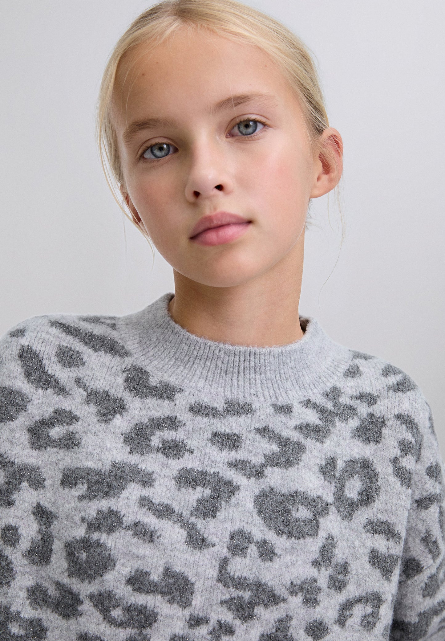 ANIMAL PRINT KNIT SWEATER