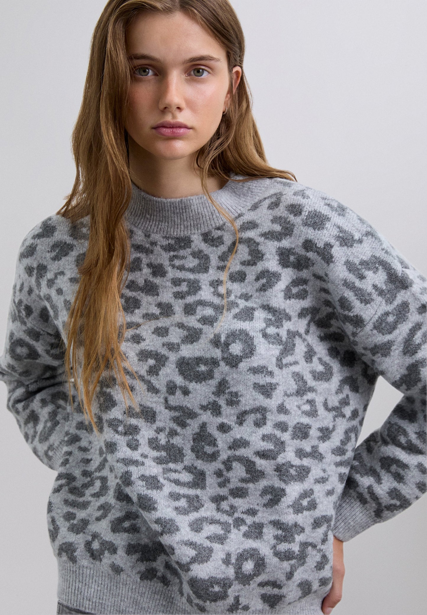 ANIMAL PRINT KNIT SWEATER