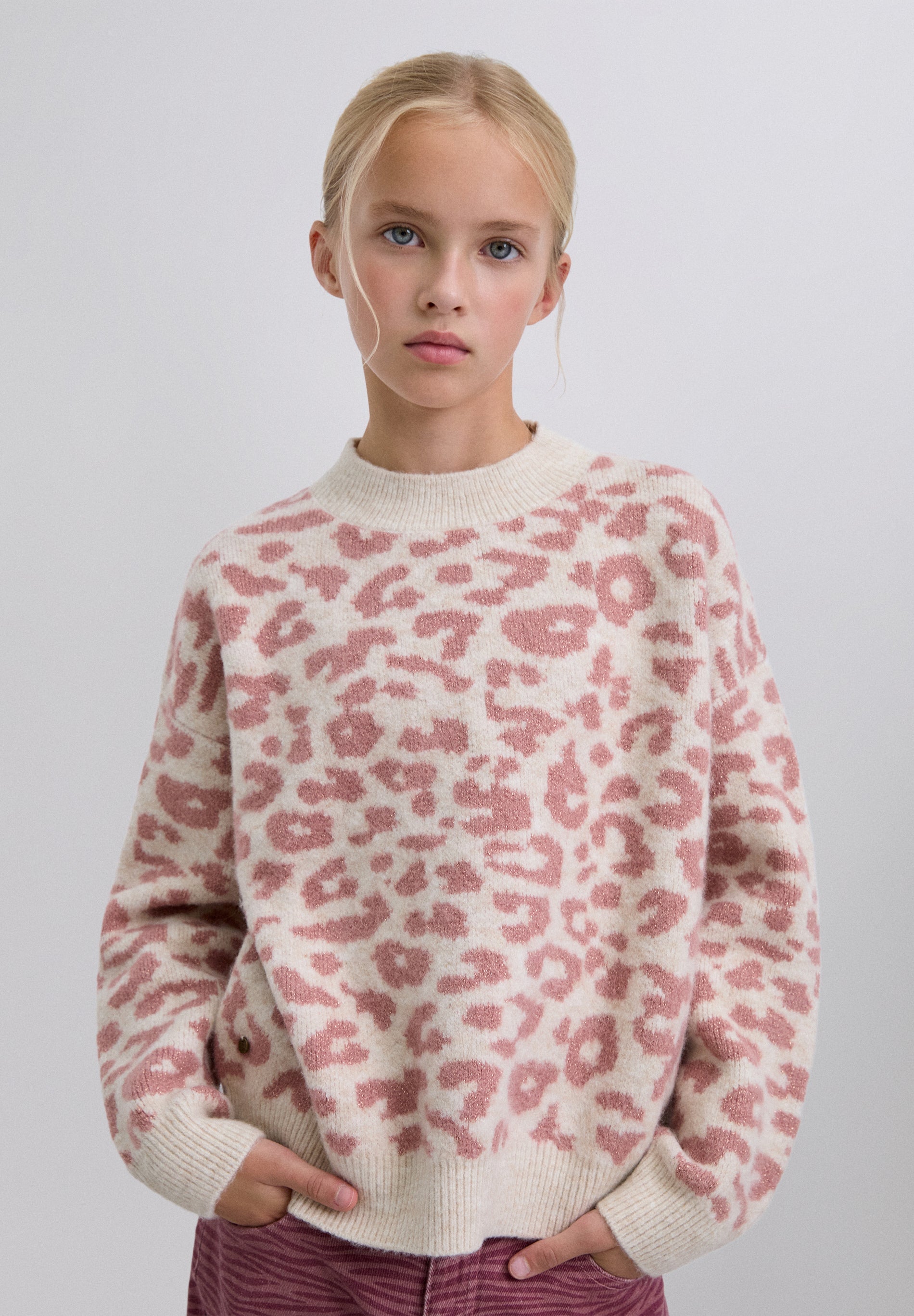 ANIMAL PRINT KNIT SWEATER