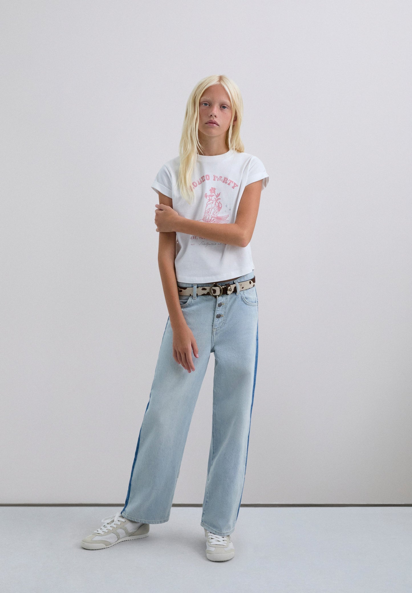 T-SHIRT WITH LOGO PRINT