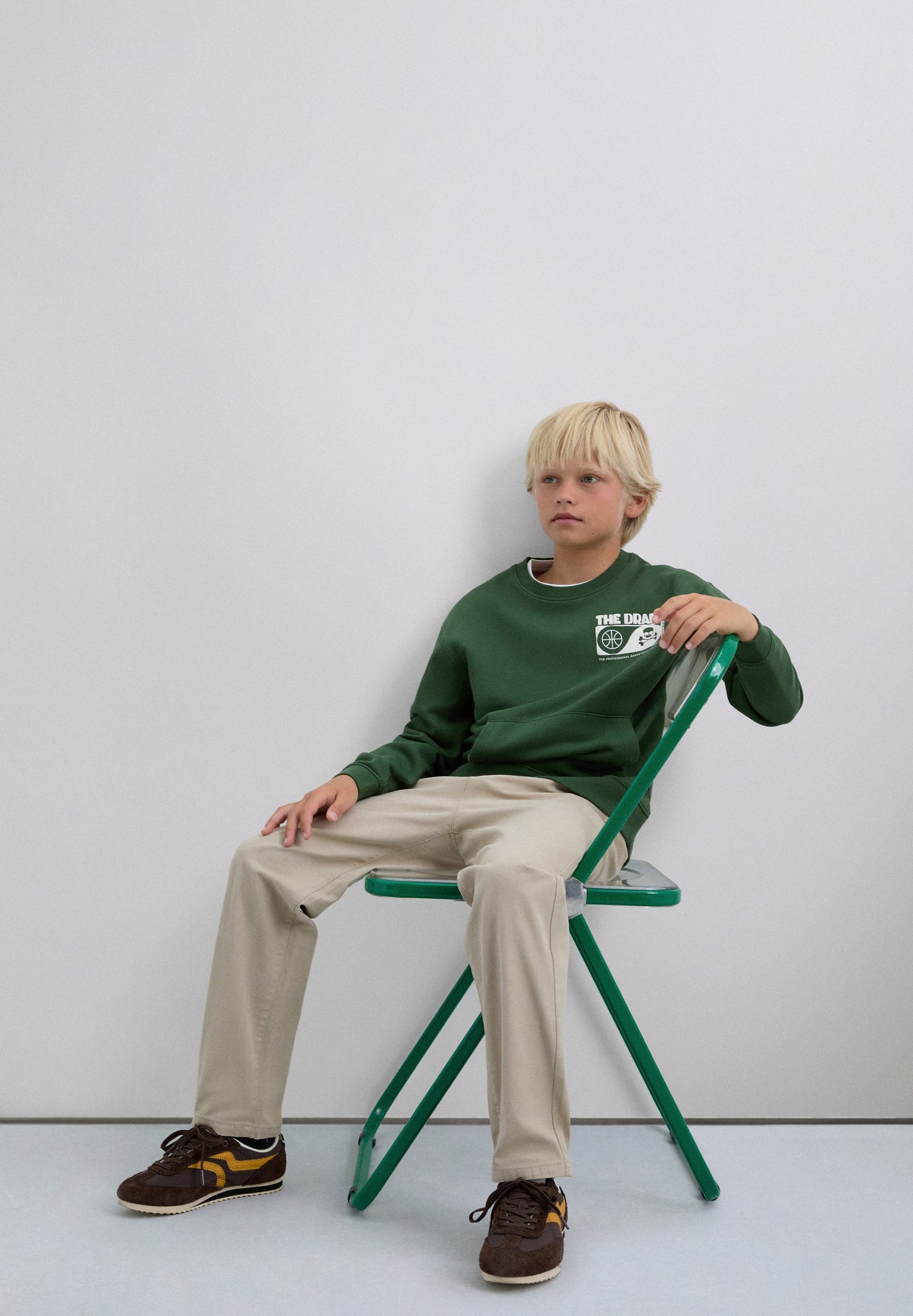 BASKETBALL PRINT SWEATSHIRT