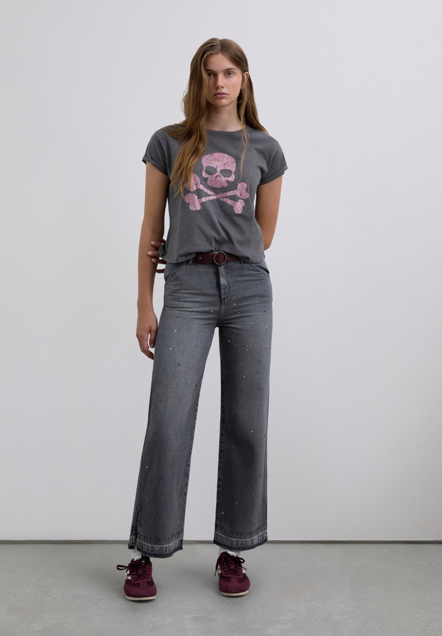 T-SHIRT WITH SKULL PRINT