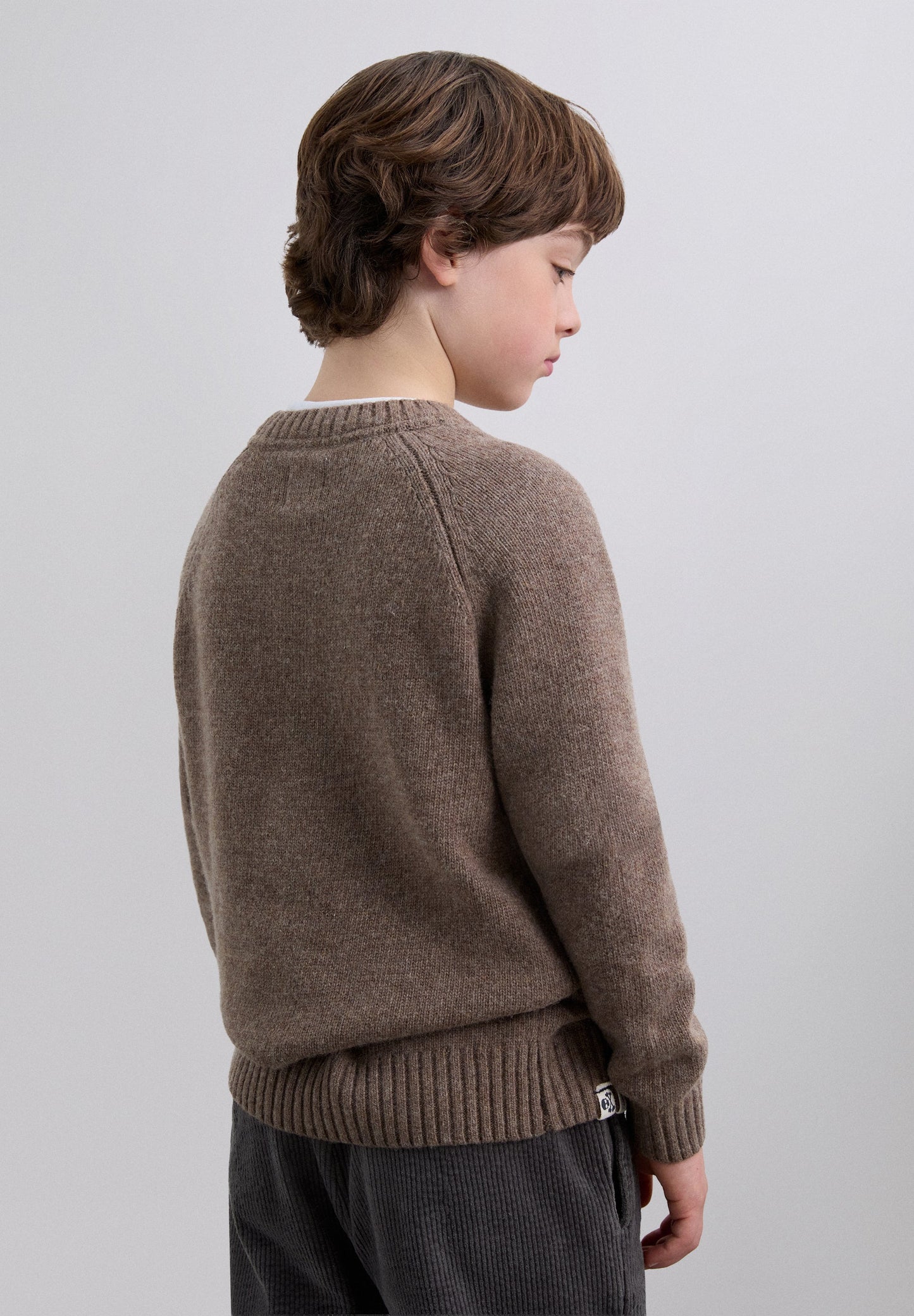 ROUND NECK SWEATER