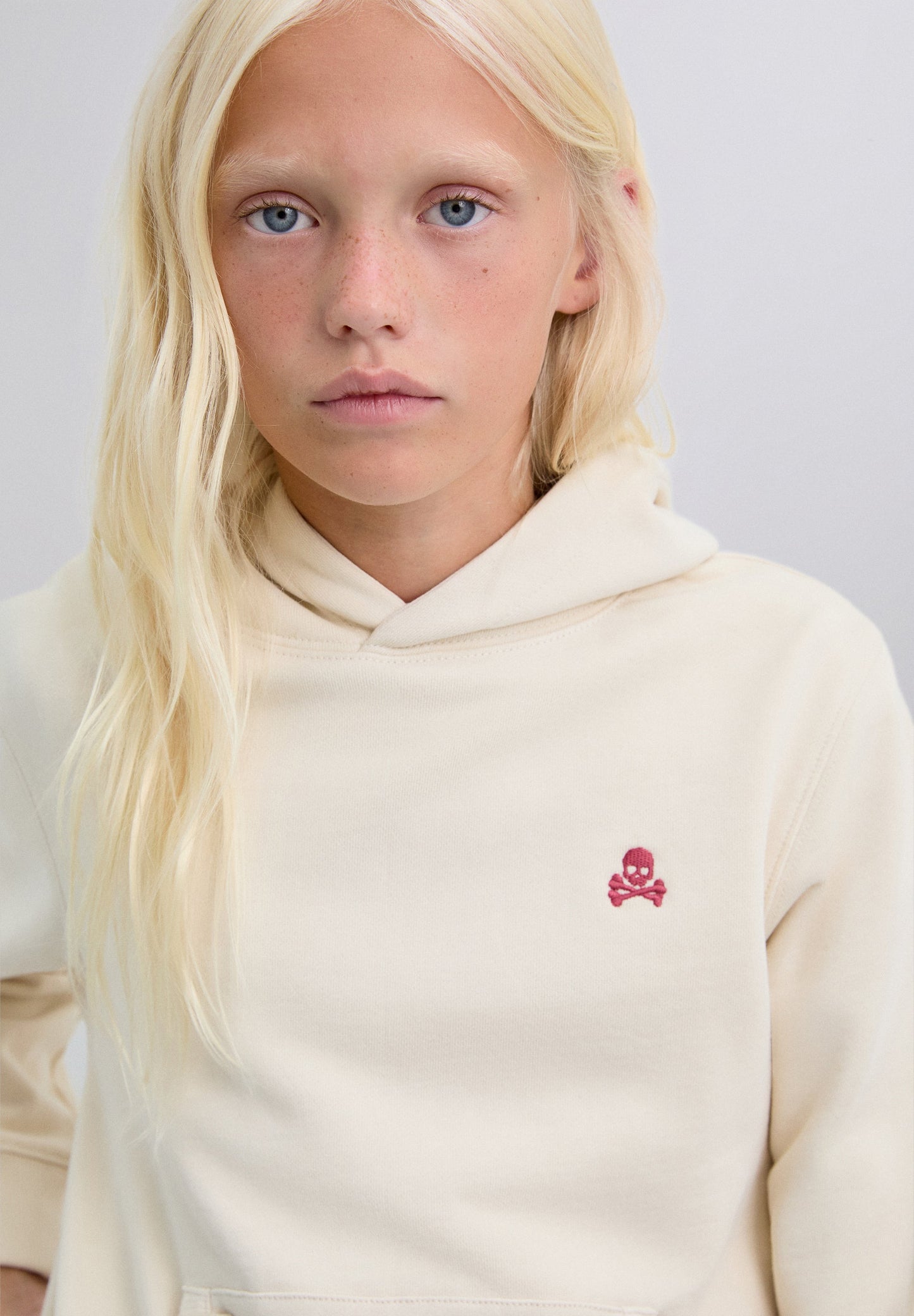 HOODIE WITH EMBROIDERED SKULL