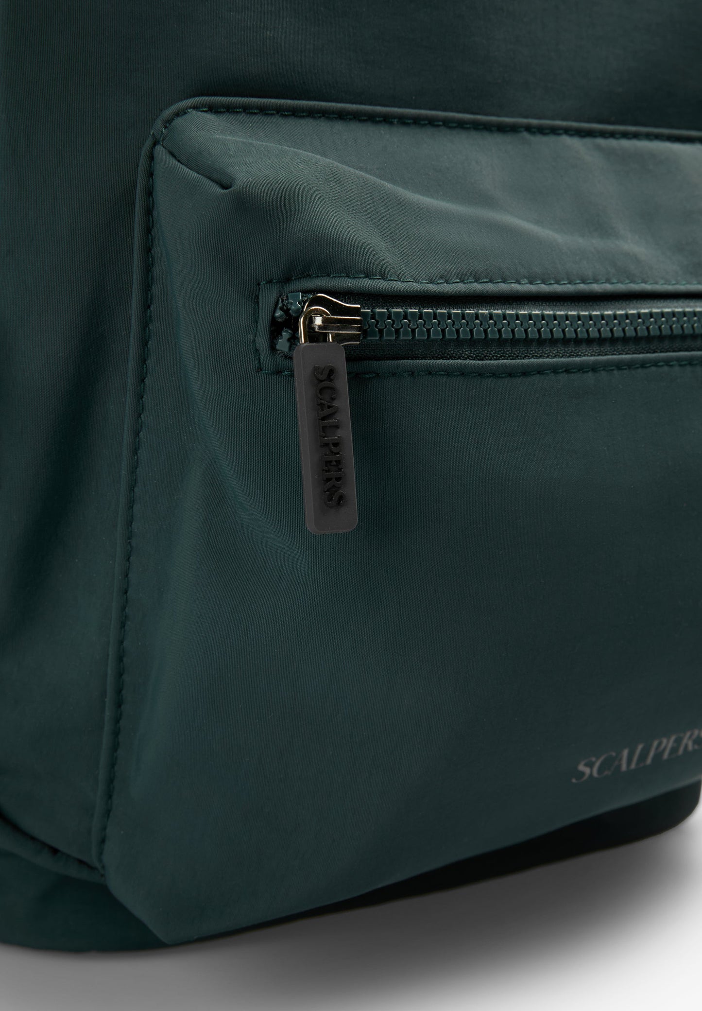 TECHNICAL BACKPACK WITH SKULL