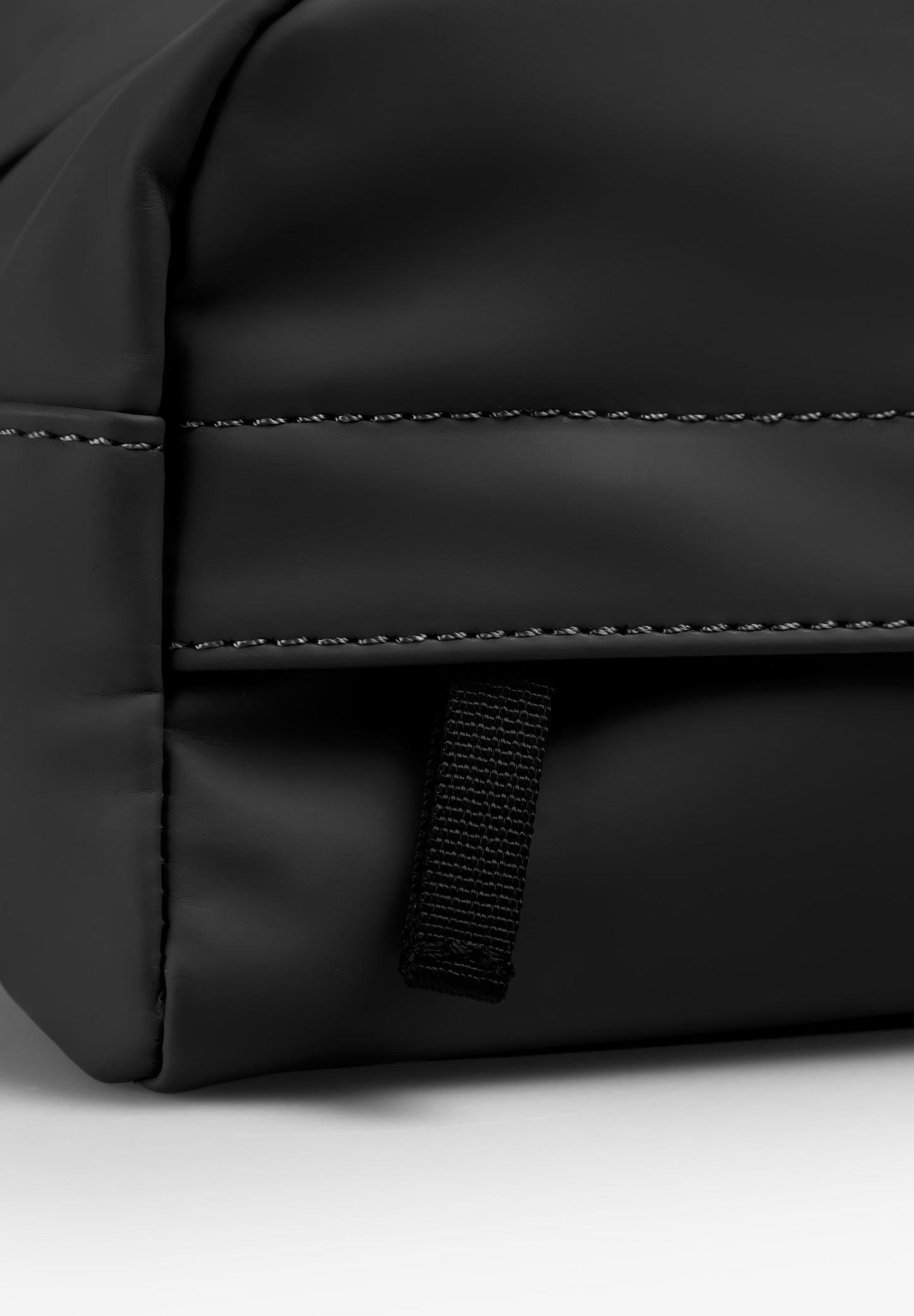 REFLECTIVE LOGO TOILETRY BAG