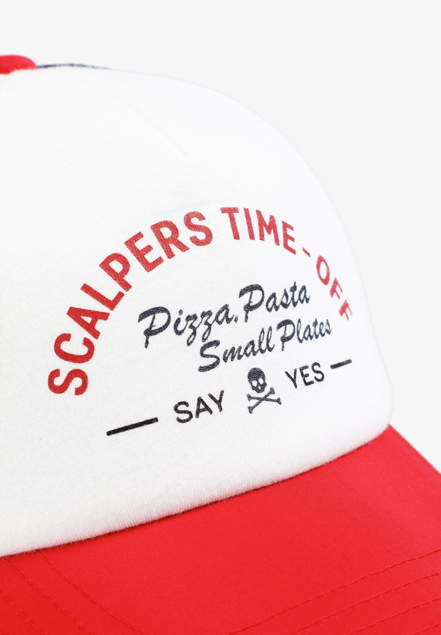 CONTRAST TRUCKER CAP