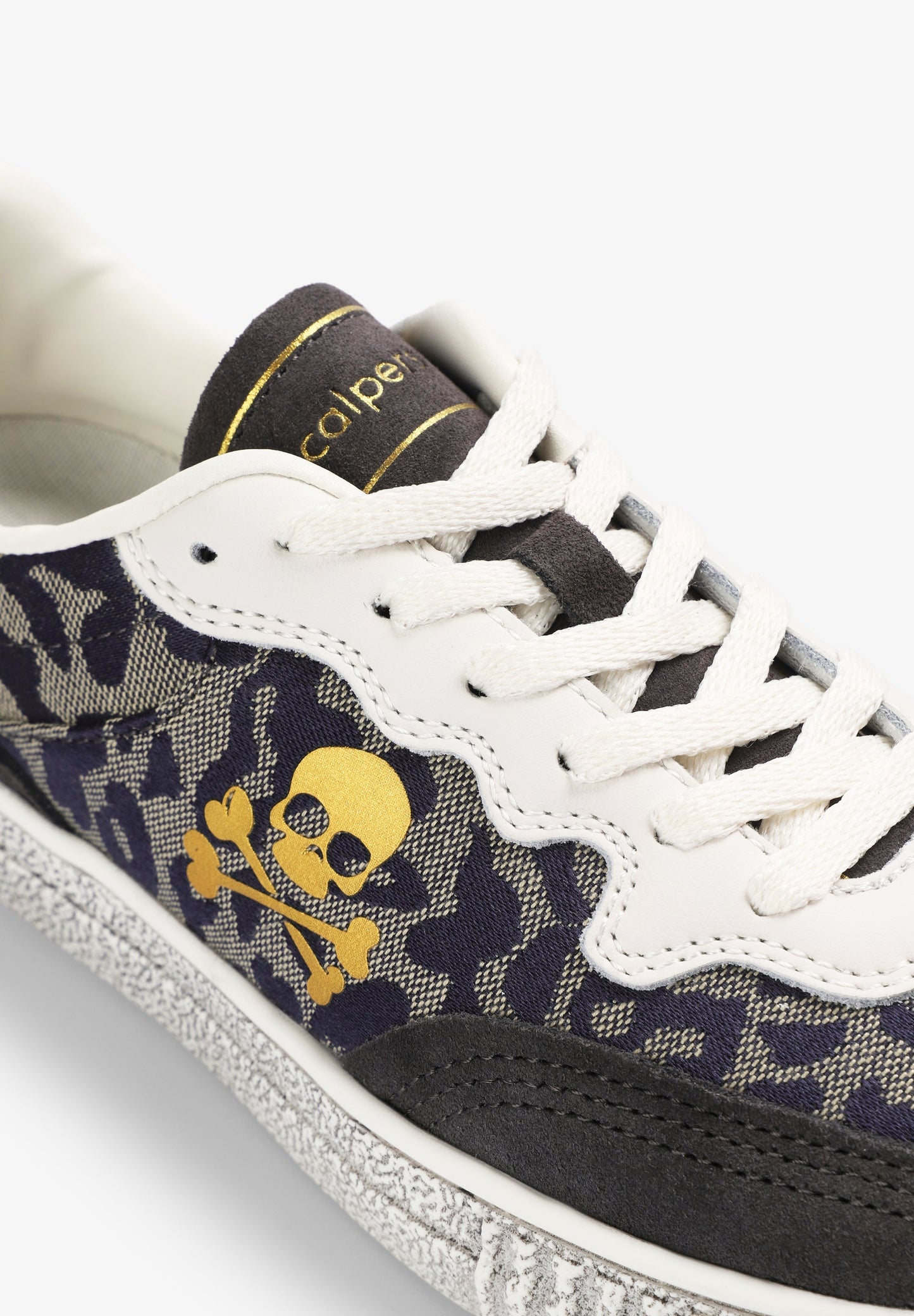SKULL SNEAKERS WITH ANIMAL PRINT