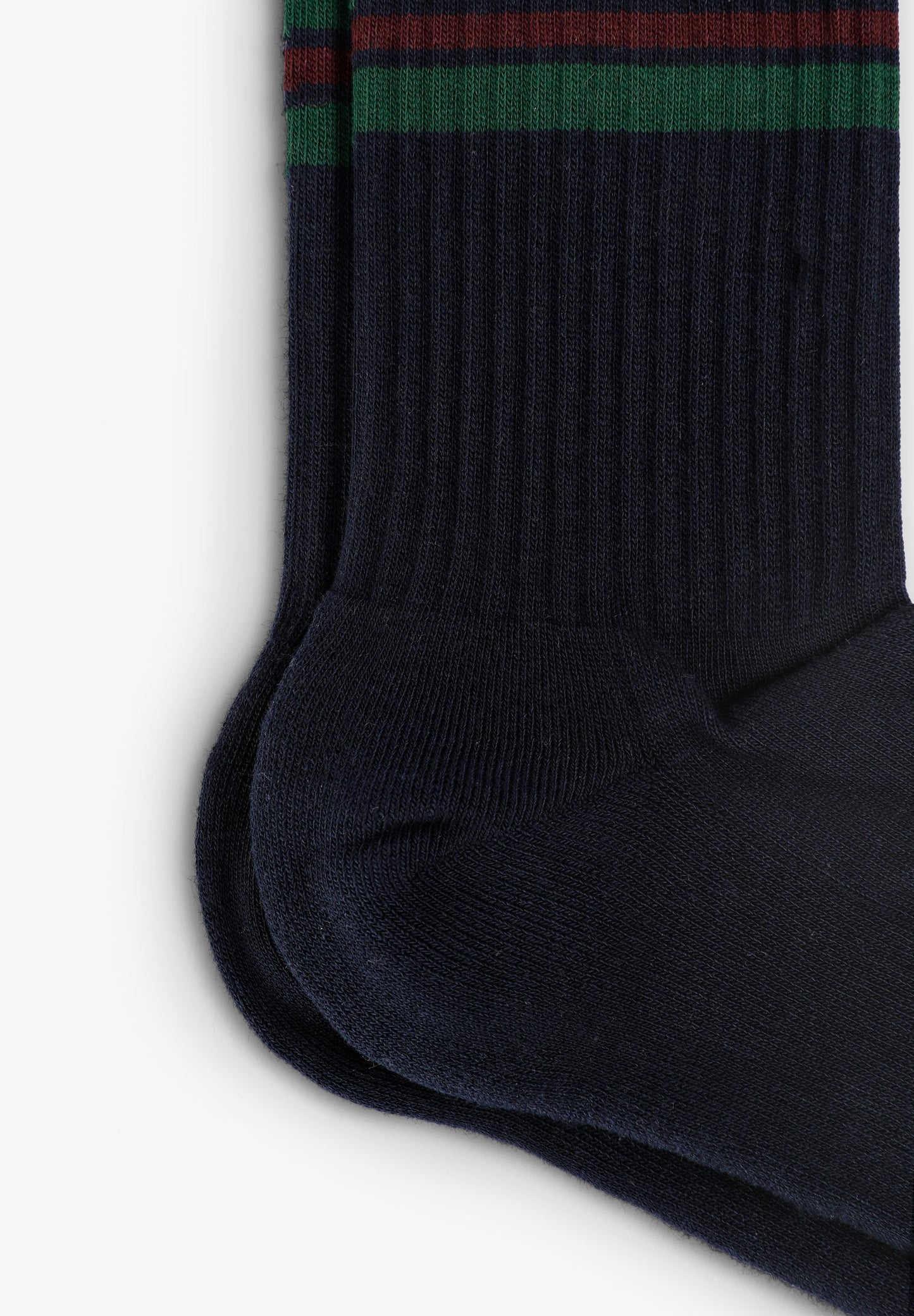 CONTRAST SKULL SOCKS