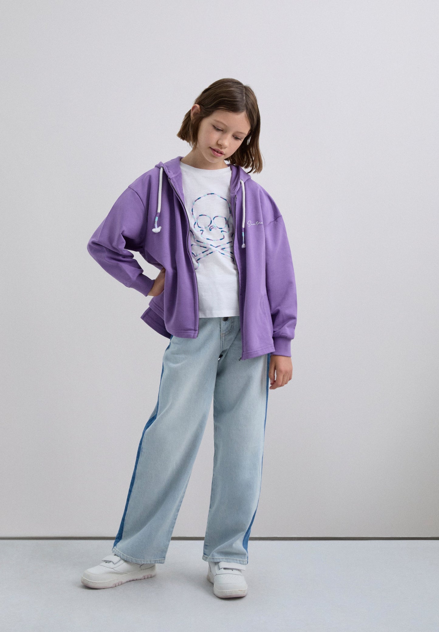 STUDDED SKULL HOODIE