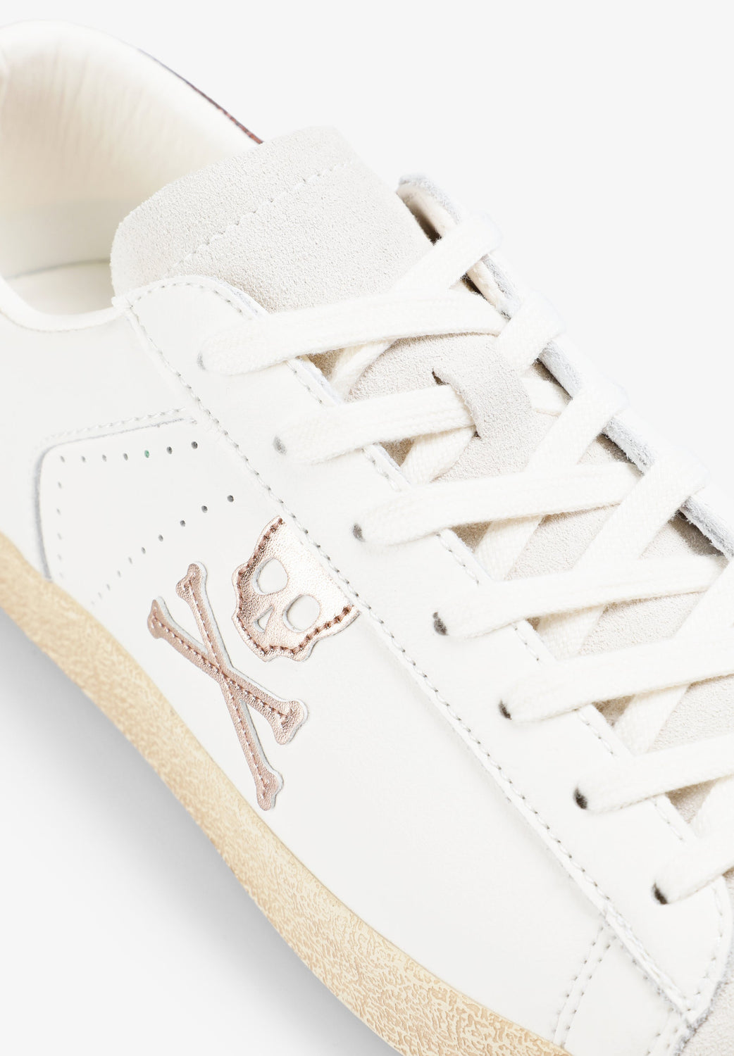 SNEAKERS PIEL CALAVERA - Scalpers