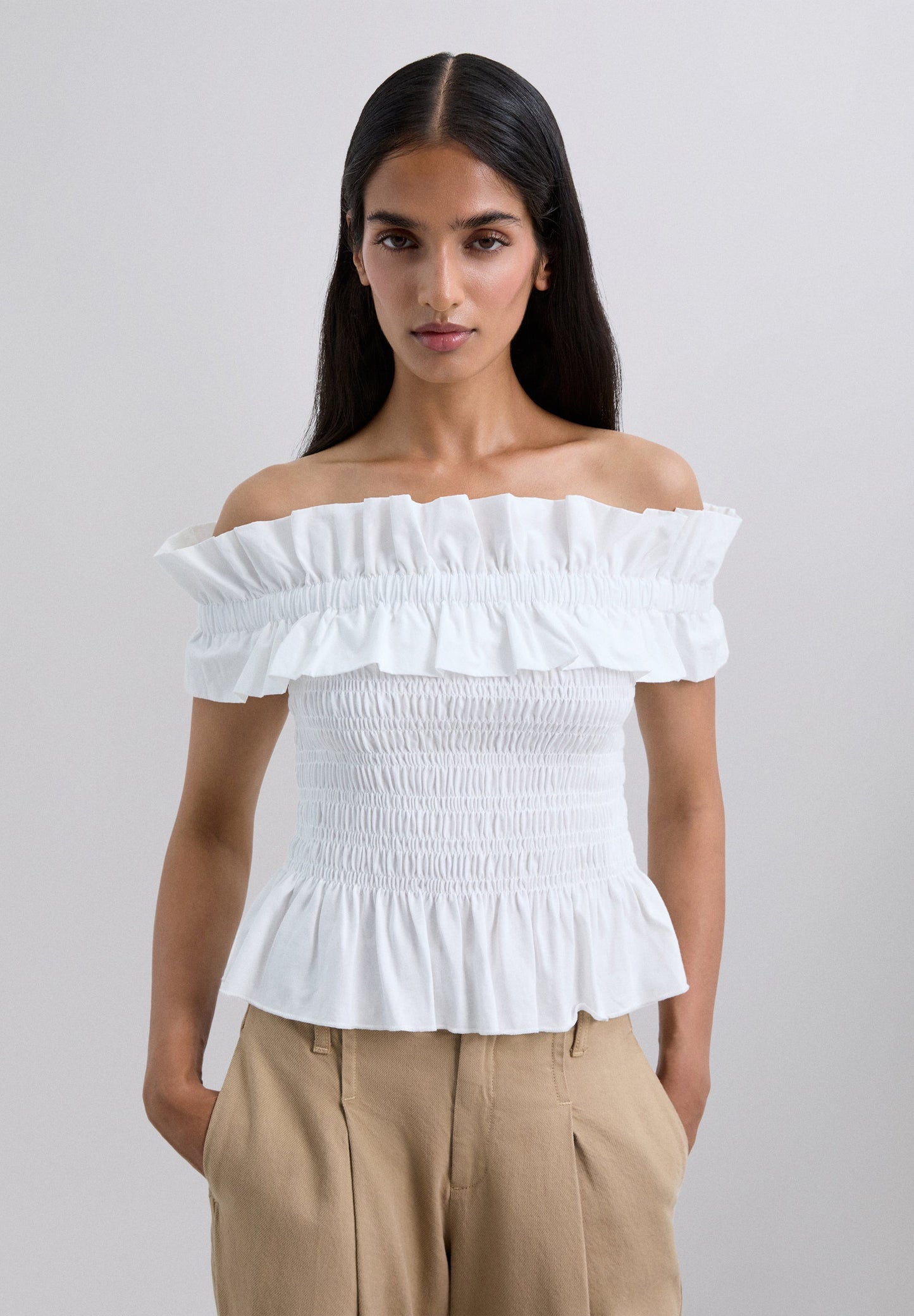 GATHERED RUFFLES TOP