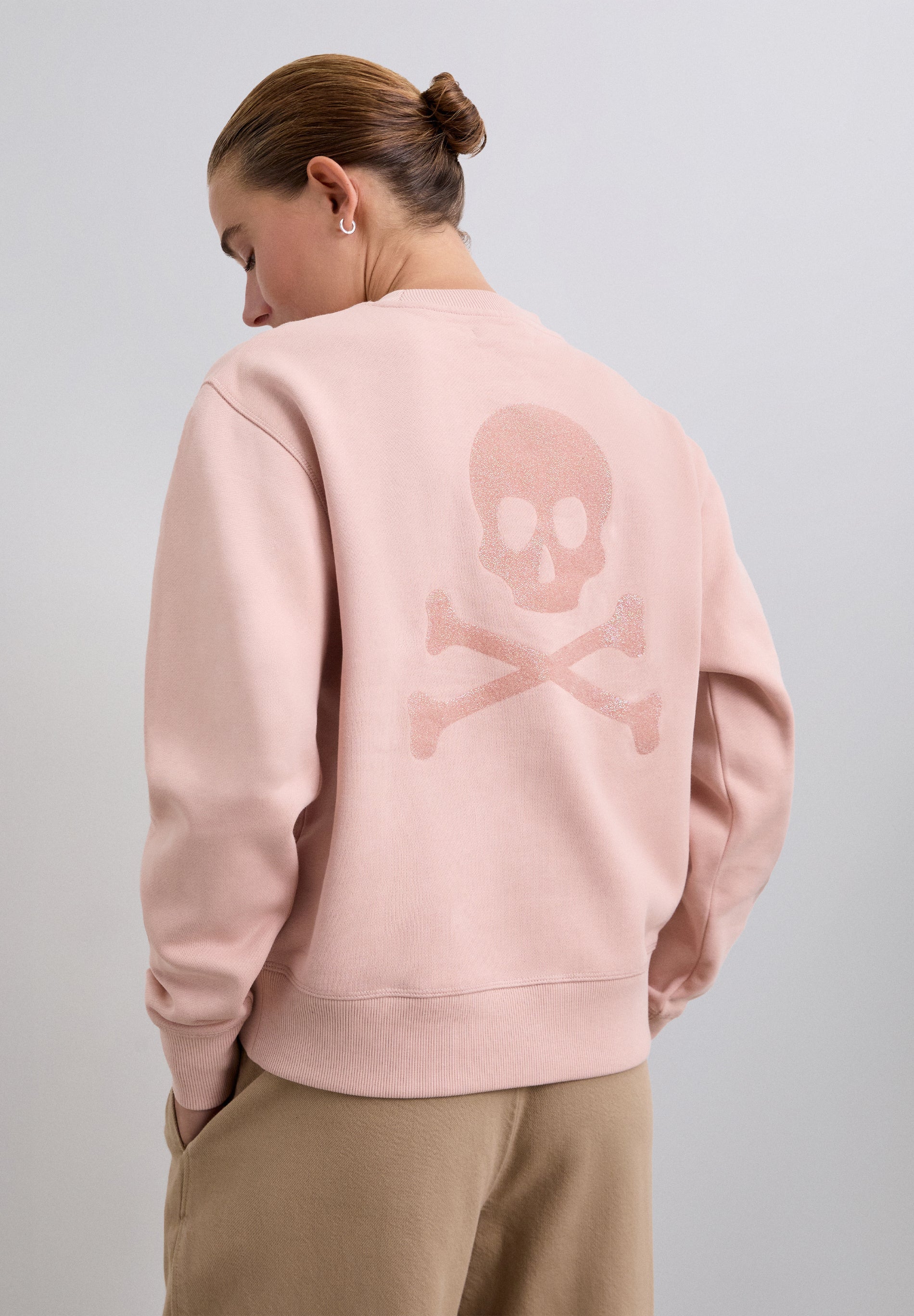 SWEATSHIRT WITH GLITTER SKULL ON THE BACK