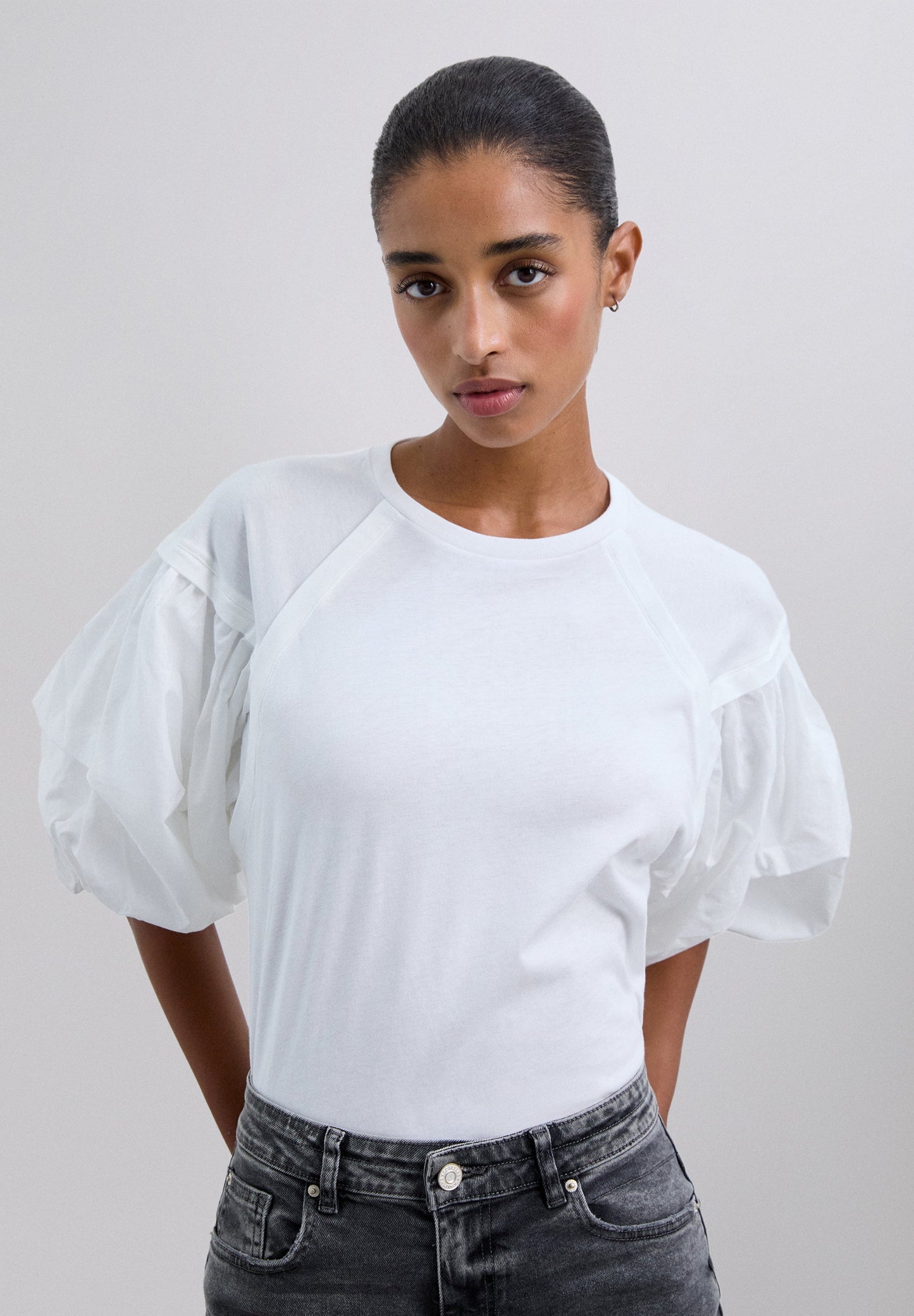 PUFFED SLEEVE T-SHIRT
