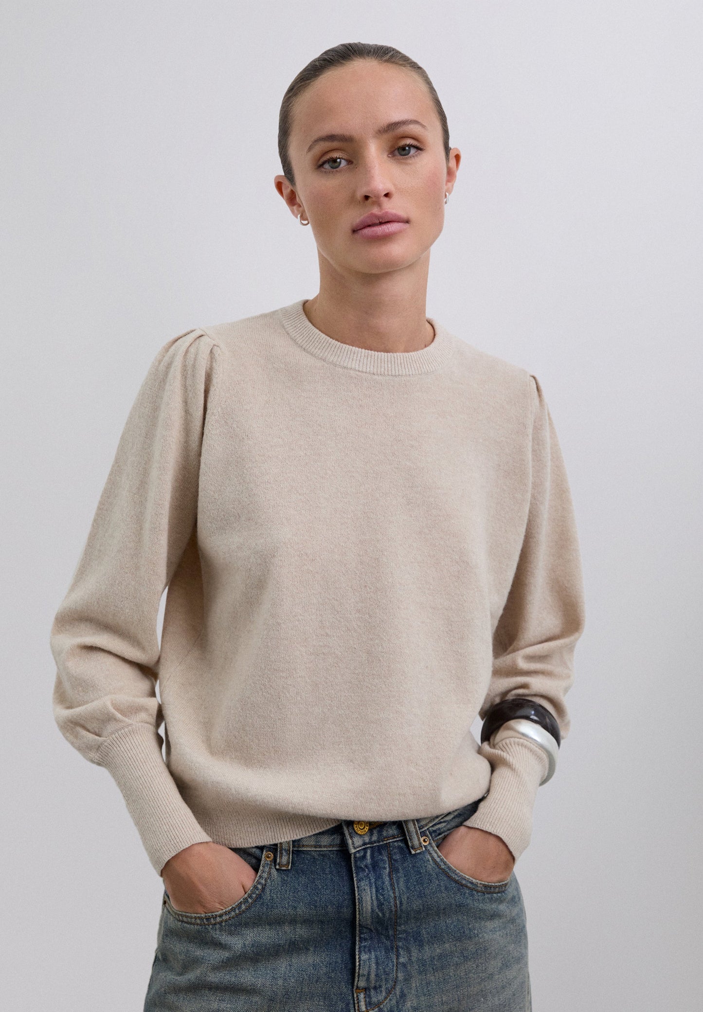 SWEATER WITH PUFFED SLEEVES