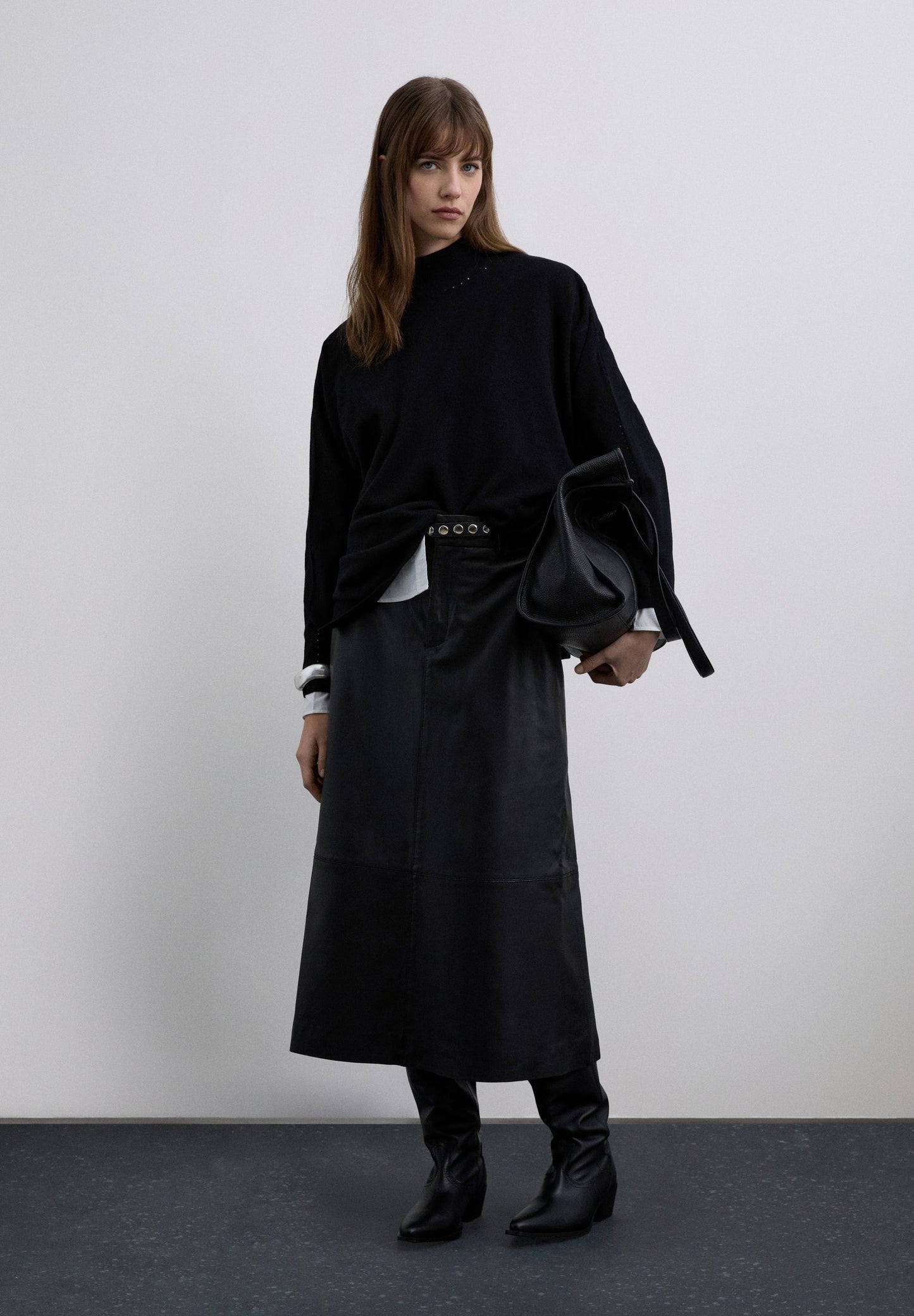 WOOL BLEND HIGH NECK SWEATER