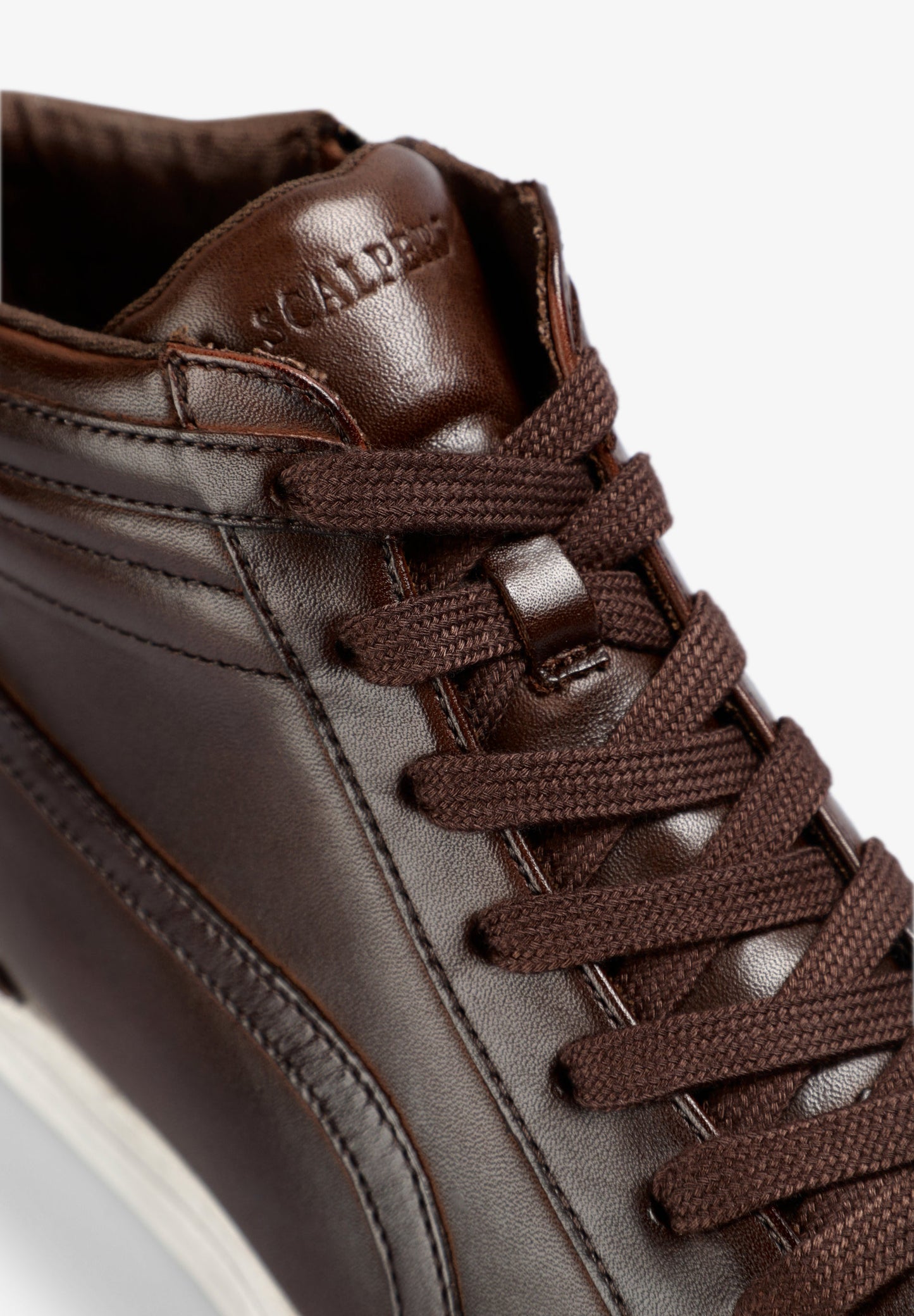 HIGH TOP LEATHER SKULL SNEAKERS