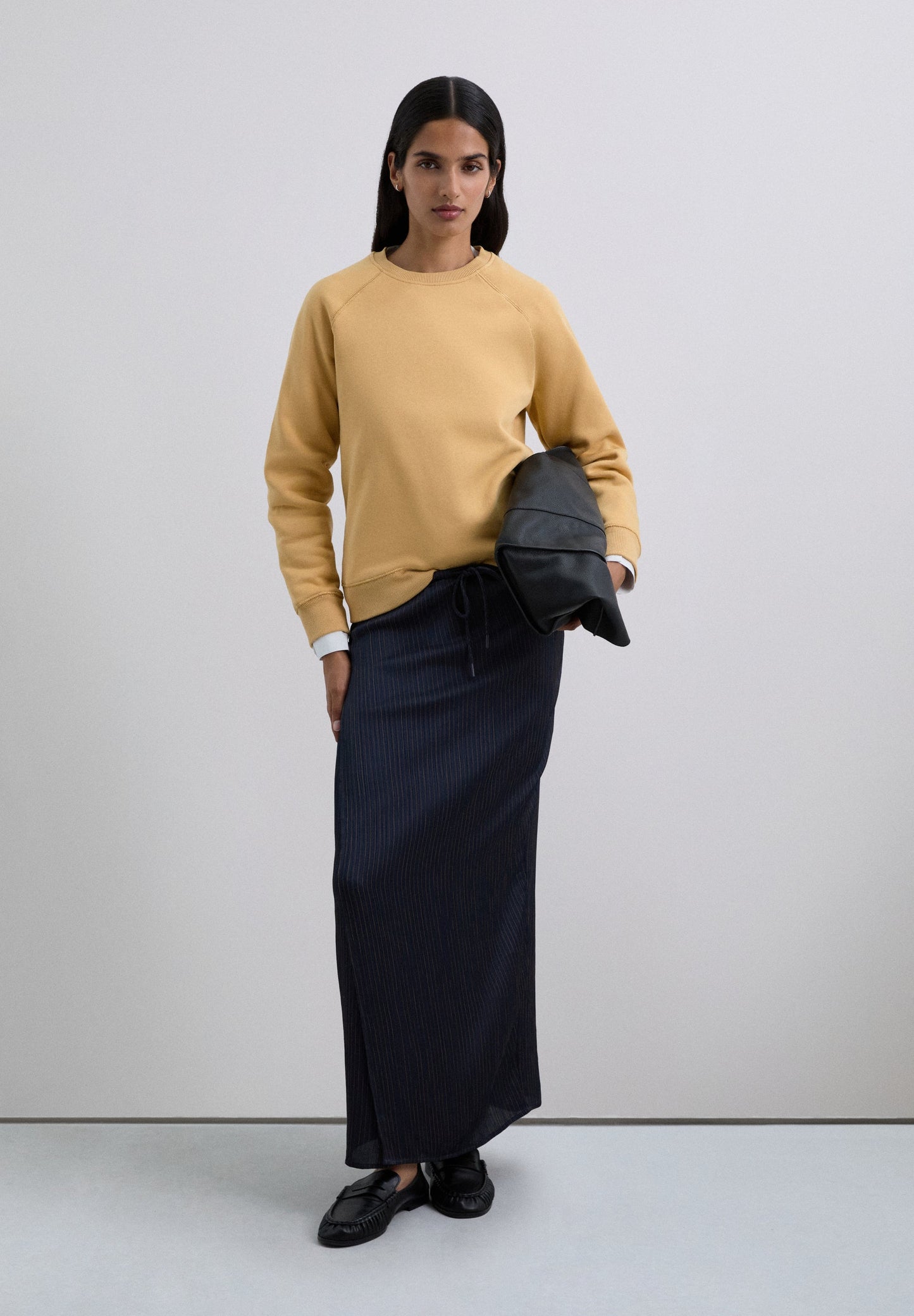 SWEATSHIRT WITH BACK EMBROIDERED LOGO