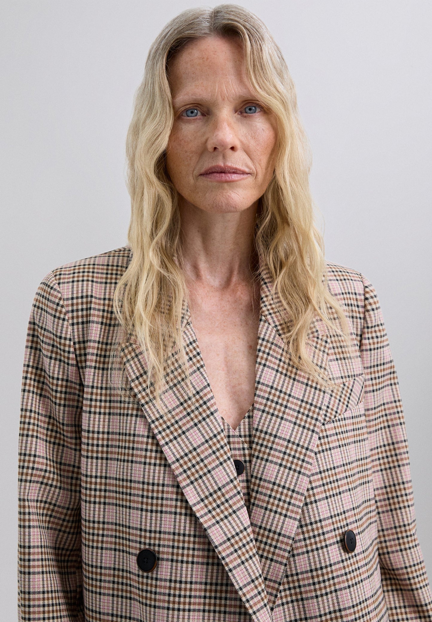 DOUBLE-BREASTED CHECK BLAZER