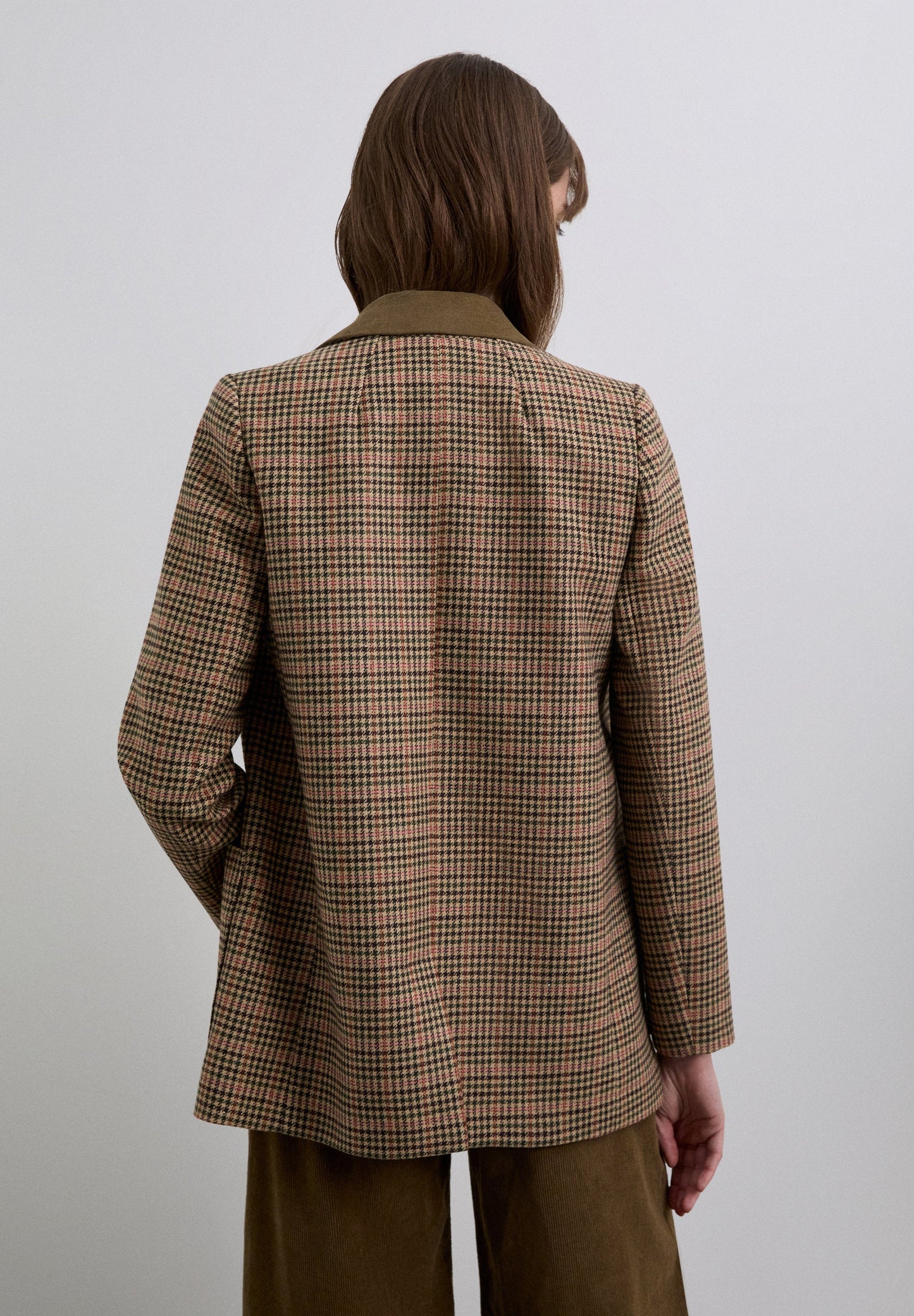 BLAZER WITH CONTRAST DETAILS