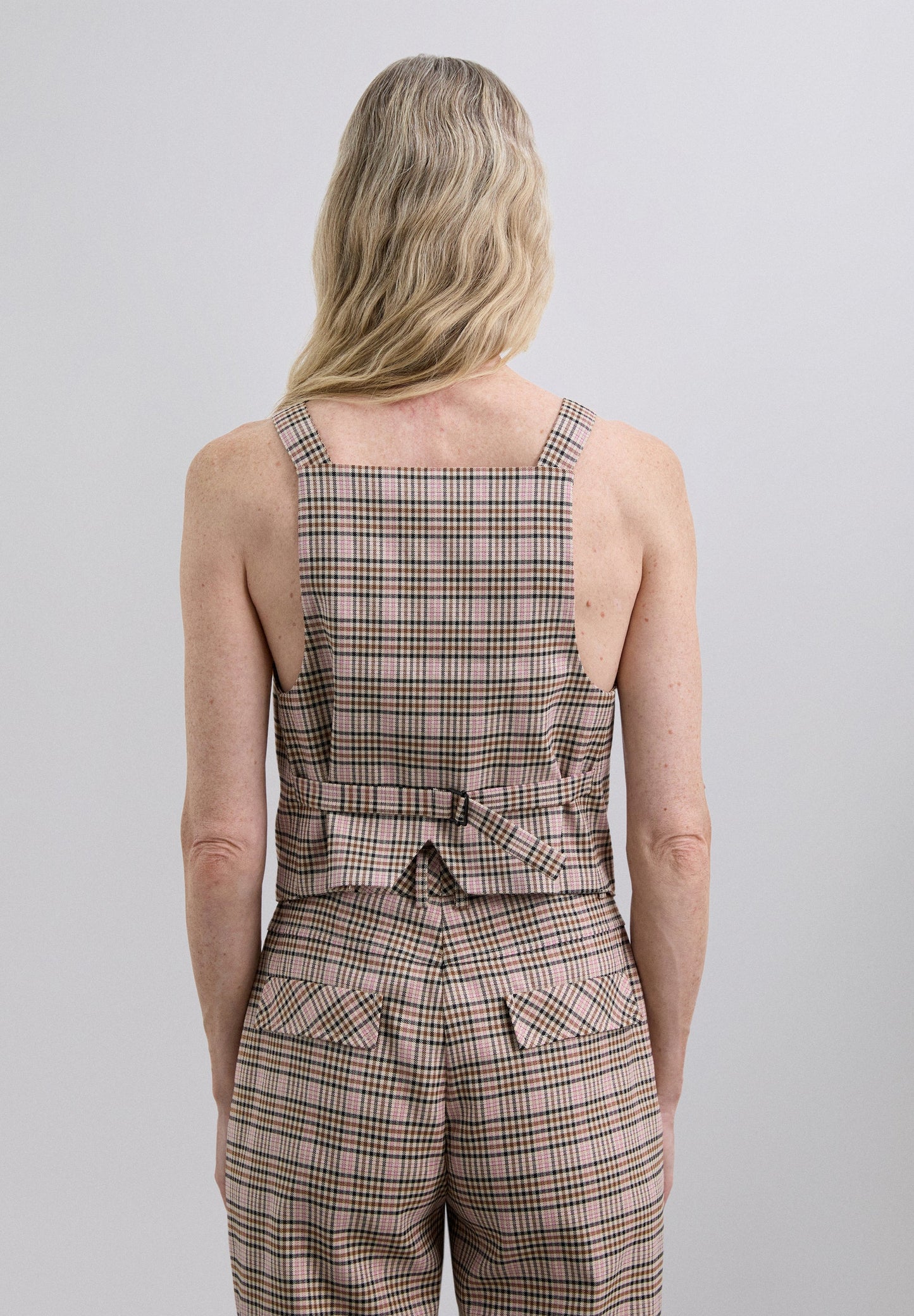 CHECK GILET WITH BRACES