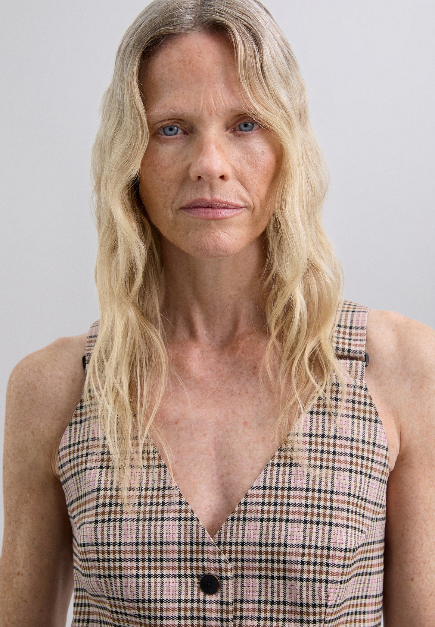 CHECK GILET WITH BRACES