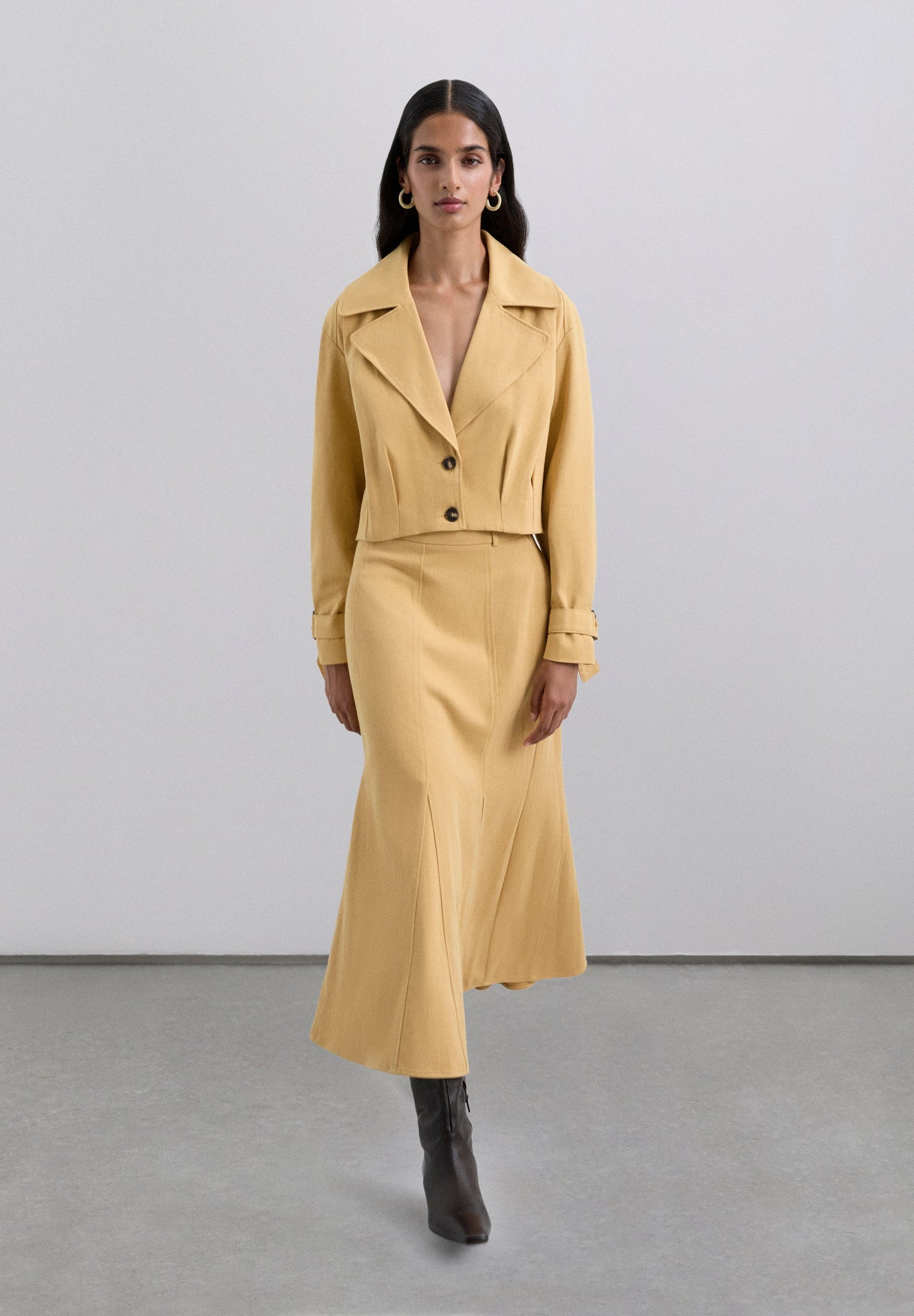 LIGHTWEIGHT CROPPED JACKET