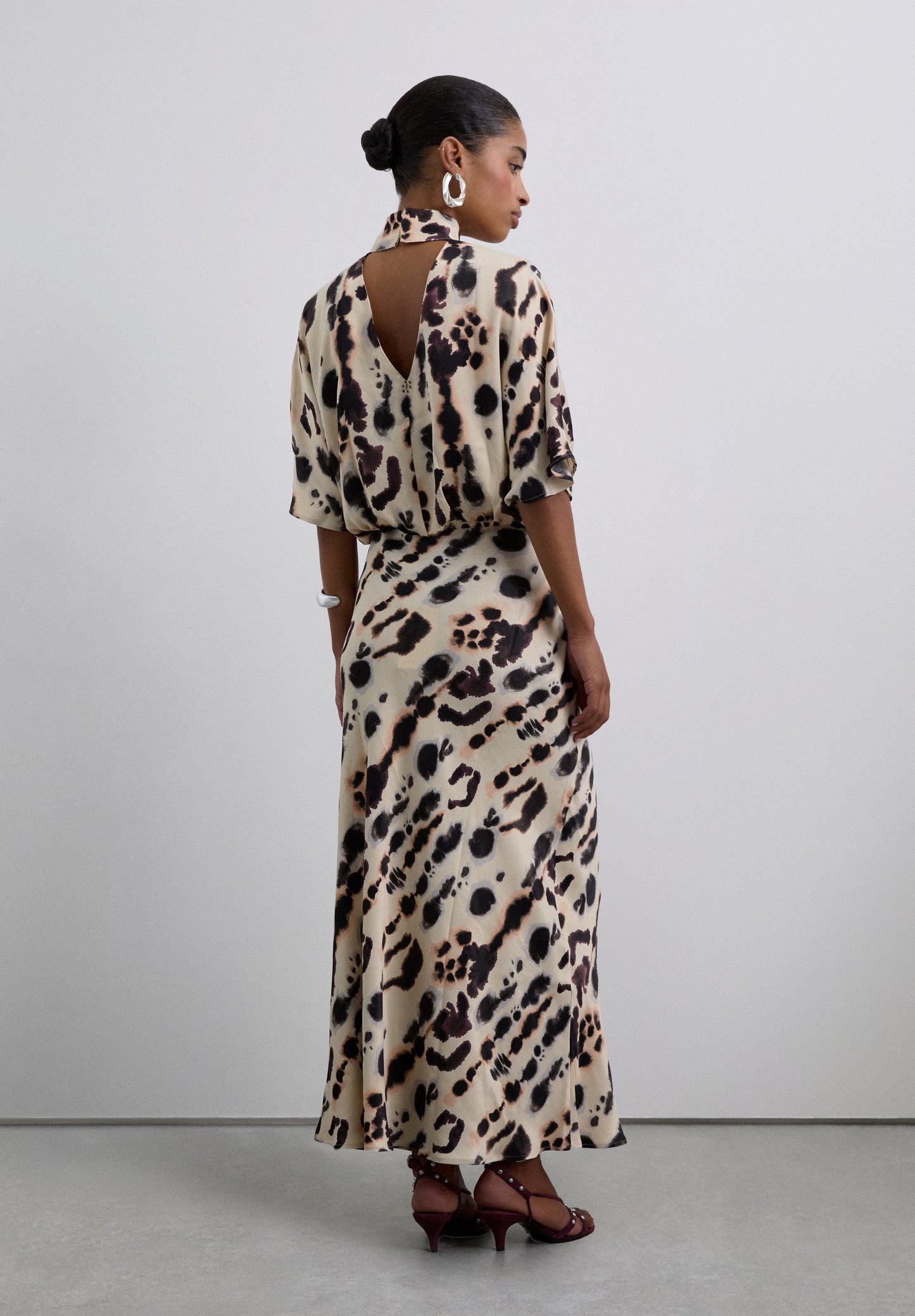 FLOWING SATIN MIDI SKIRT