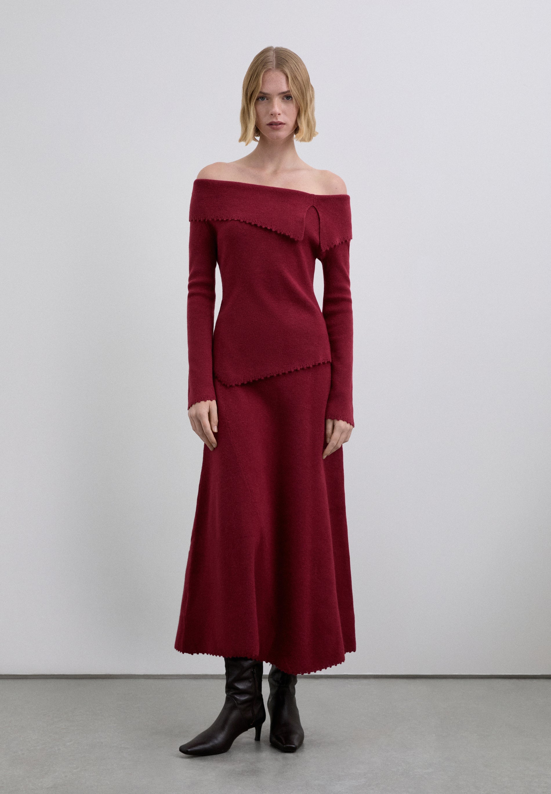 SPECIAL FINISH ASYMMETRIC SKIRT